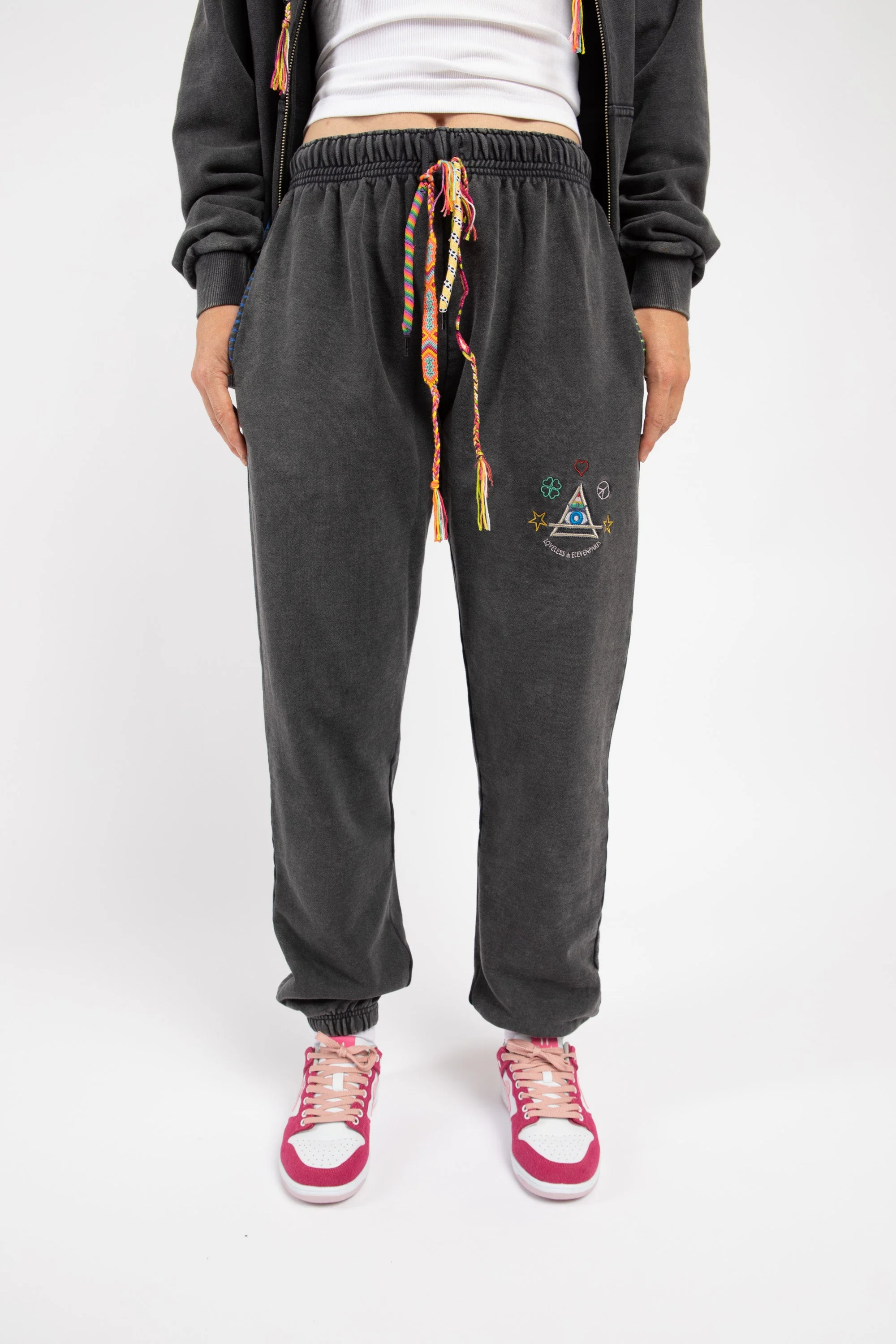 Jogging Mihai - Black Wash - Image 4