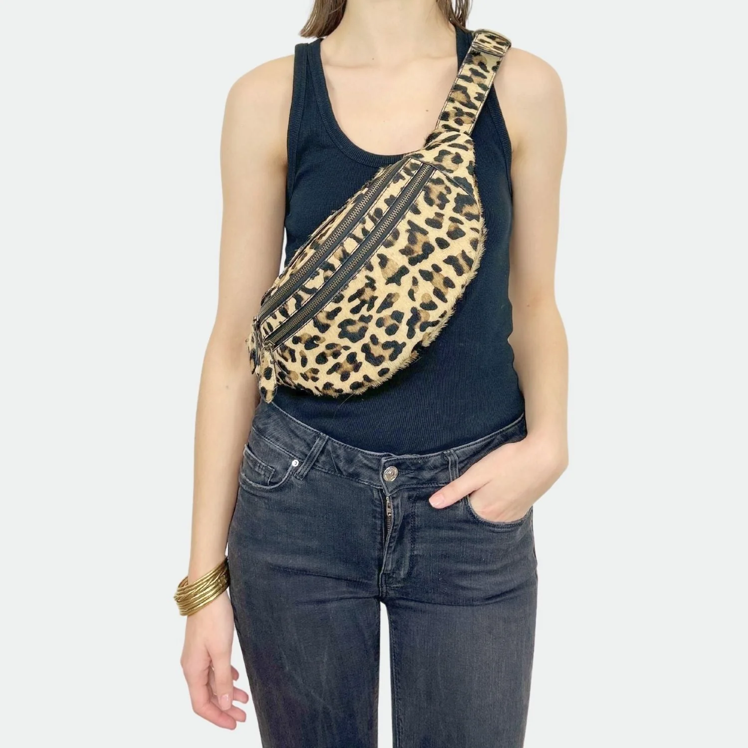 Banane Cuir - Mike Leopard - Image 4