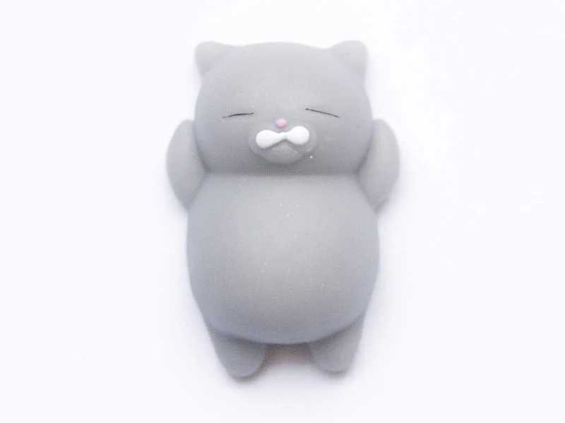 Mini Squishy Chat Gris Qui Dort - Anti-Stress - Image 2