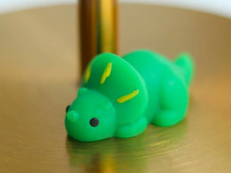 Mini Squishy Tricératops - Image 2