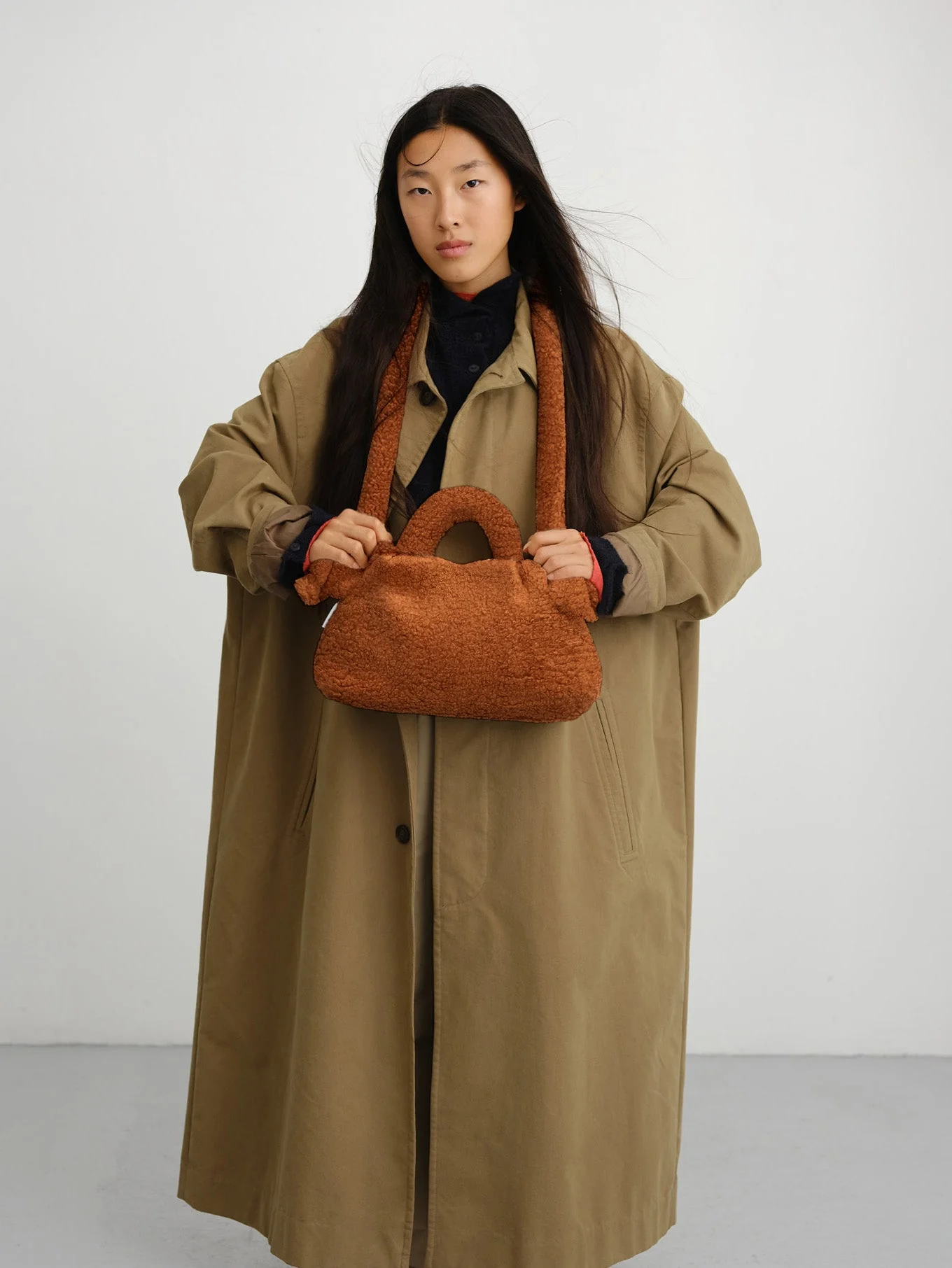 Miniona Sherpa Bag - Image 5
