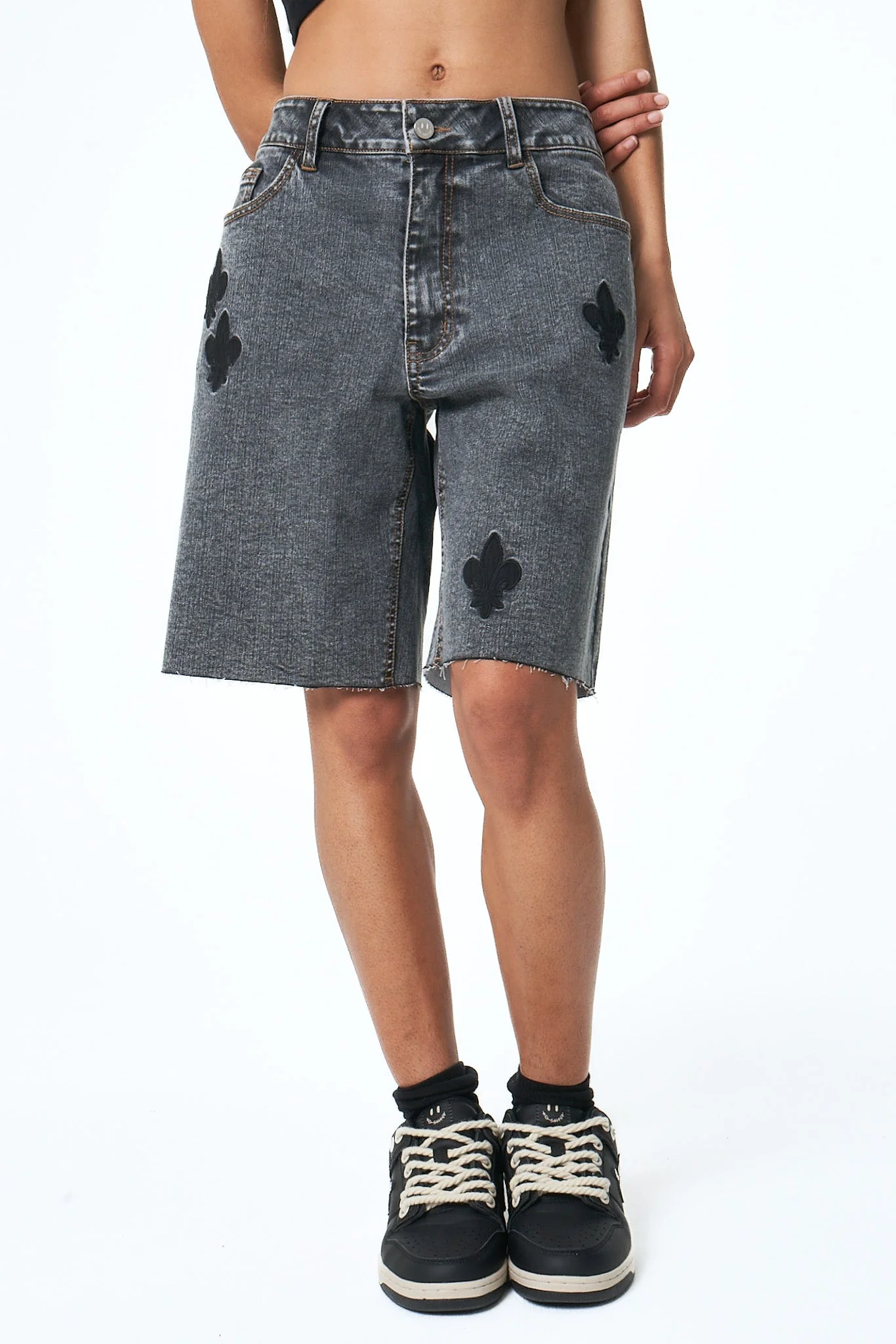 Short Nairobi - Black Wash - Image 4