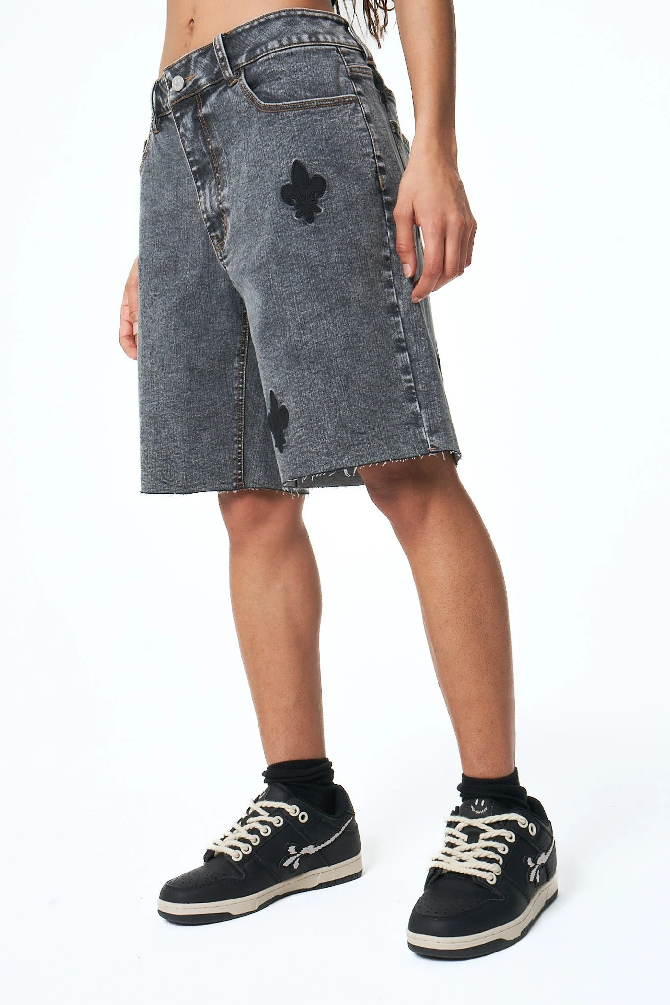 Short Nairobi - Black Wash - Image 8