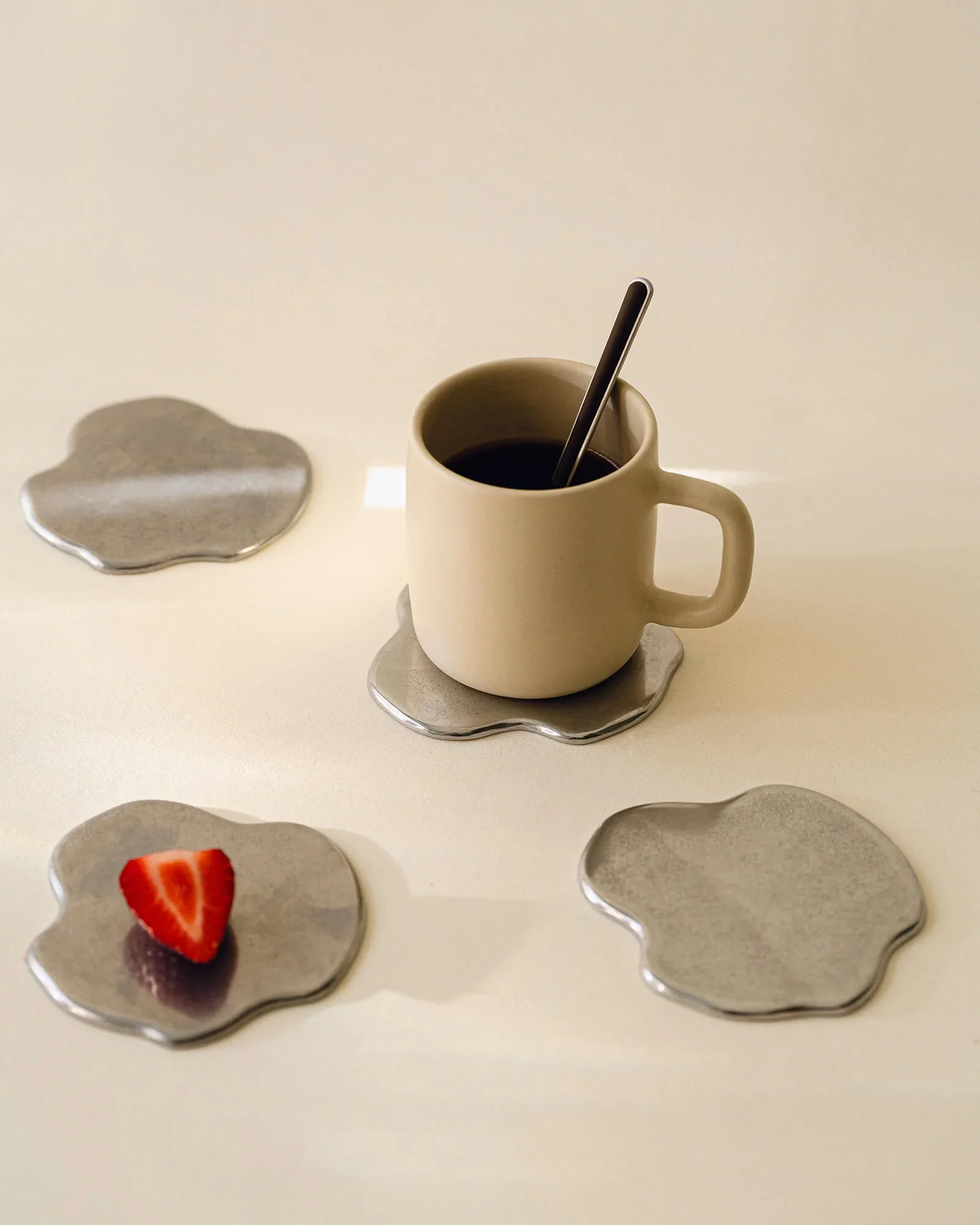 Lot De 4 Dessous De Verre Plama - Raw Aluminium - Image 4