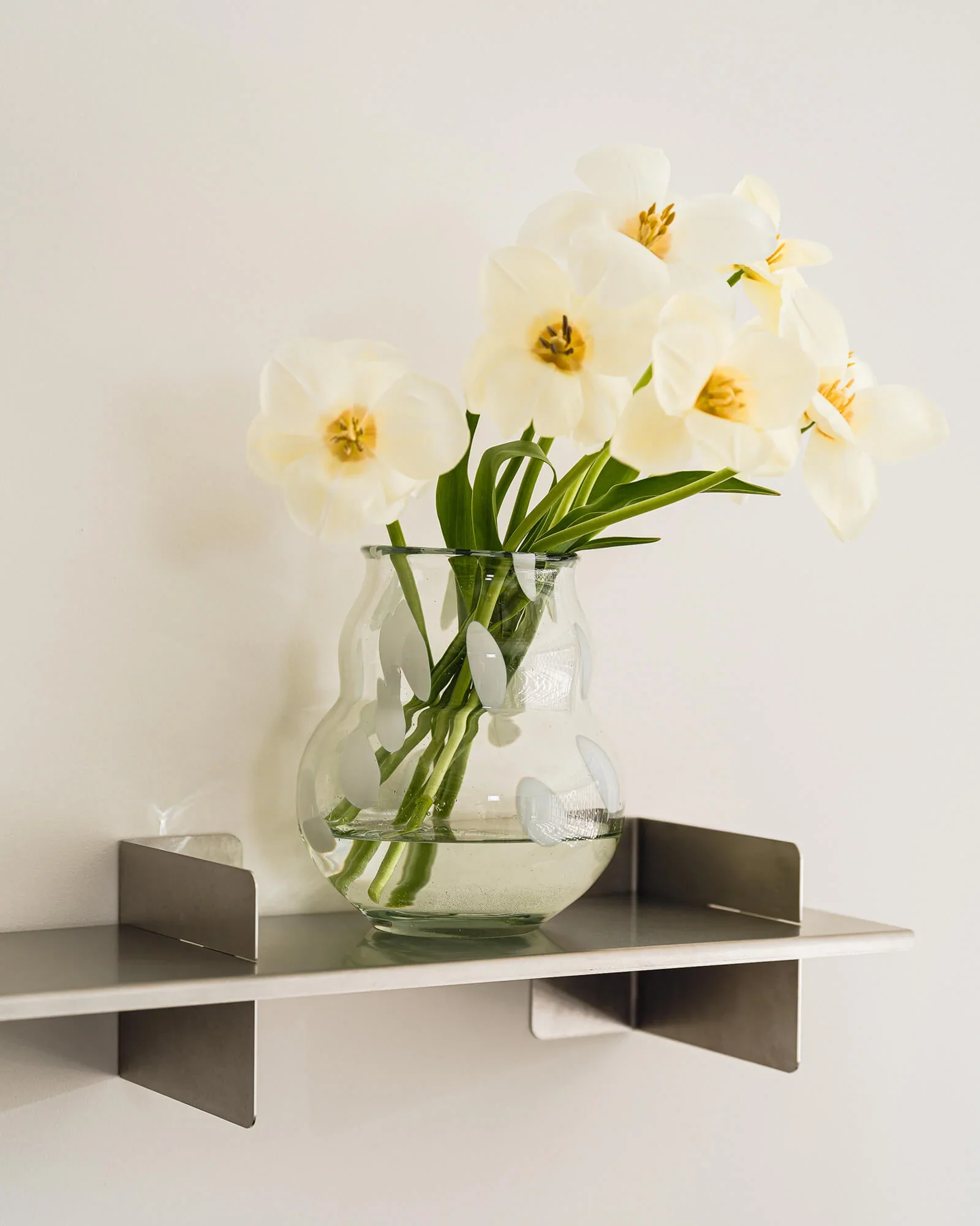 Vase Dam - White Spots - Image 2