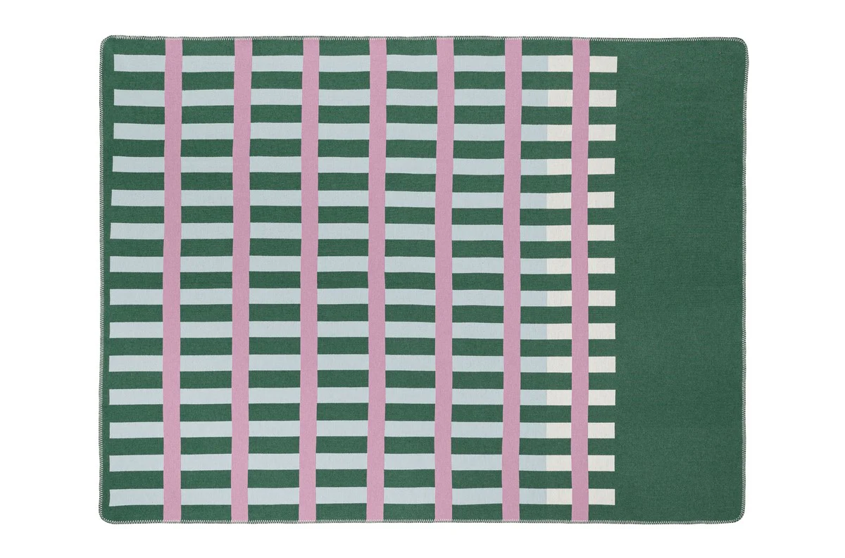 Plaid Onu - Forest Green & Lilac Fluff - Image 2