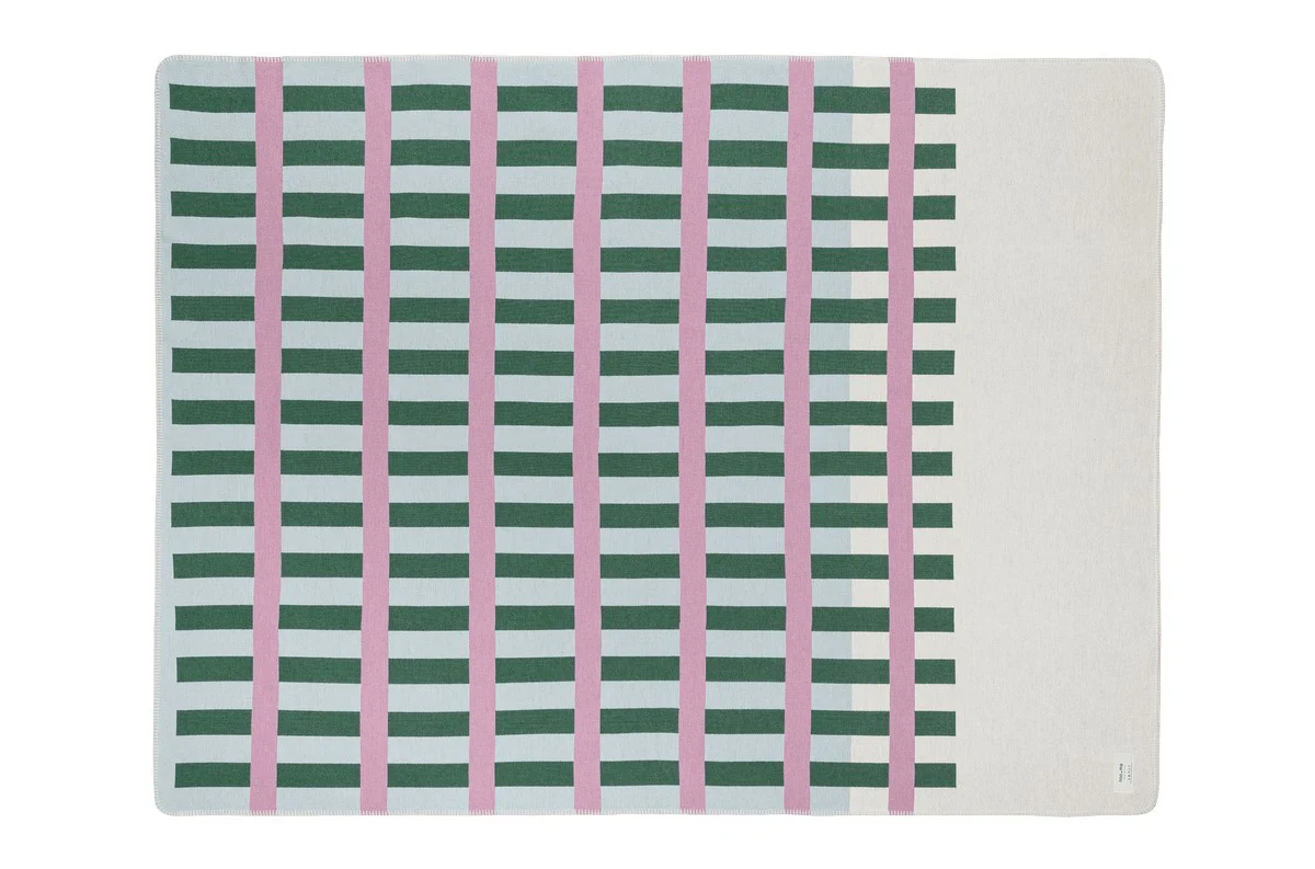 Plaid Onu - Forest Green & Lilac Fluff - Image 3