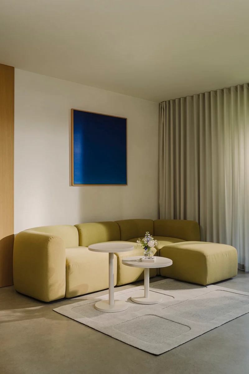 Table D'Appoint Odo - Grand - Piazza Beige - Image 2