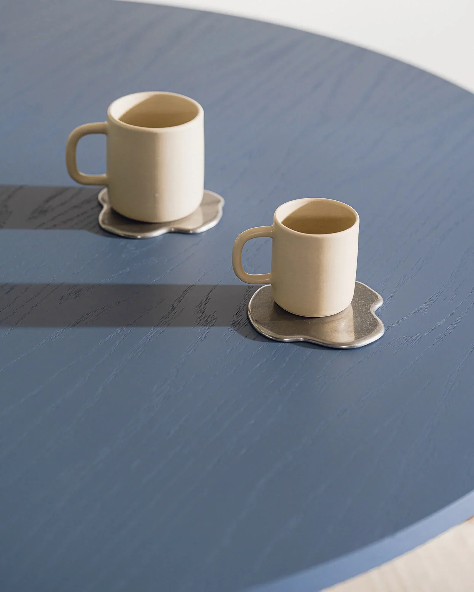 Table Meko - Petit - Frosty Blue Top/Piazza Beige Legs - Image 3