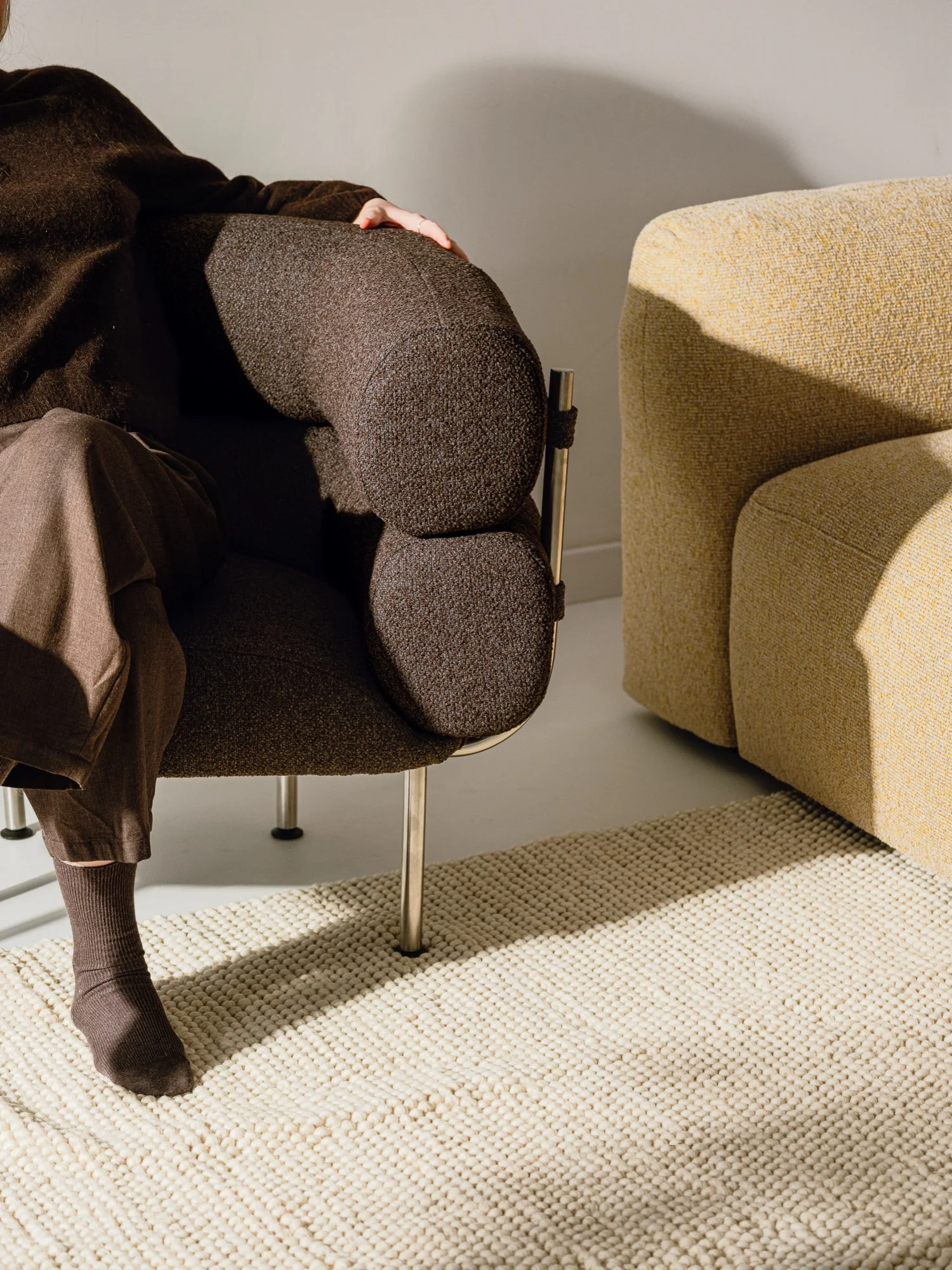 Fauteuil Ubi - Chocolate Brown Boucle - Image 2