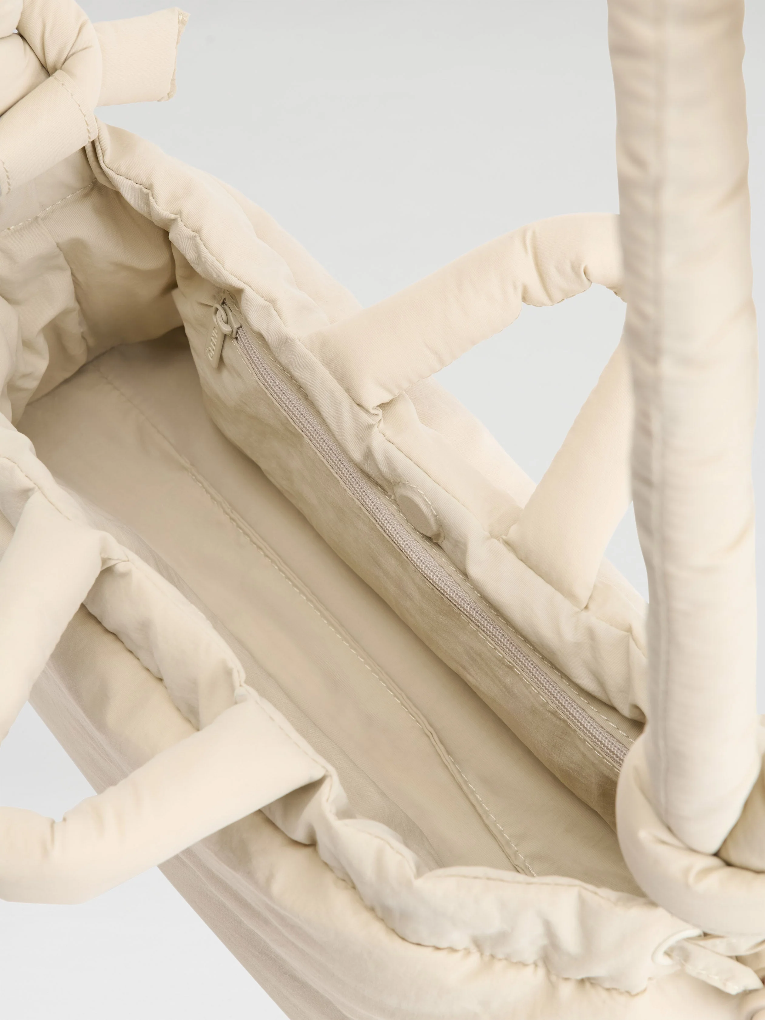 Ona Baguette Bag - Image 12