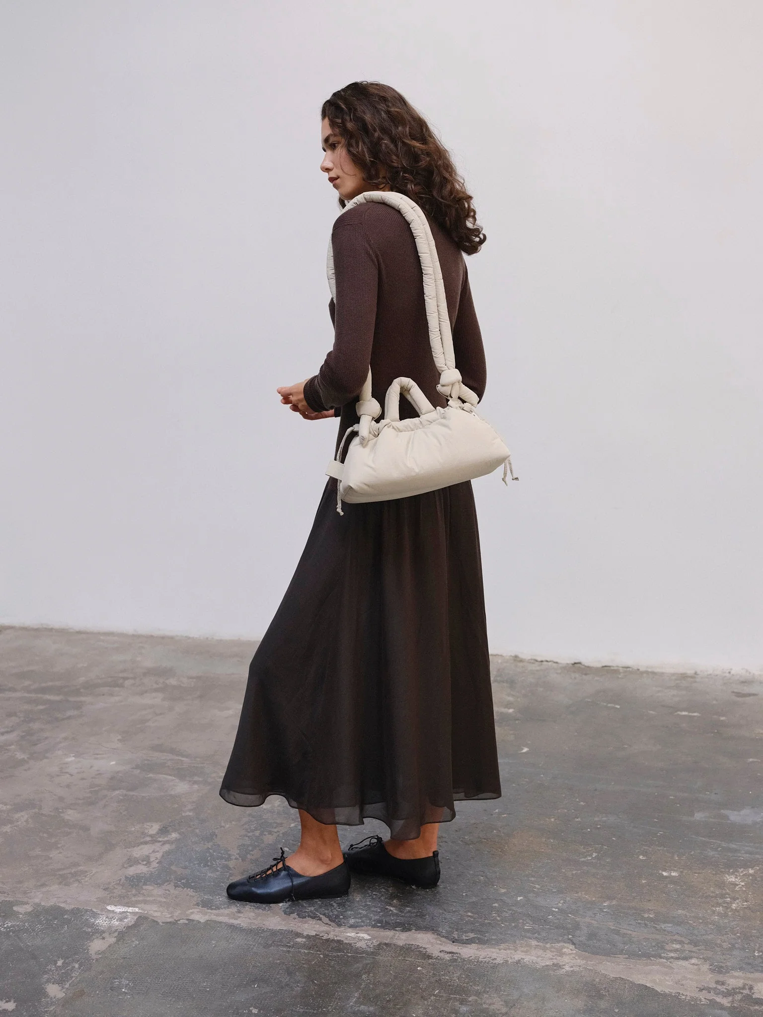 Ona Baguette Bag - Image 8