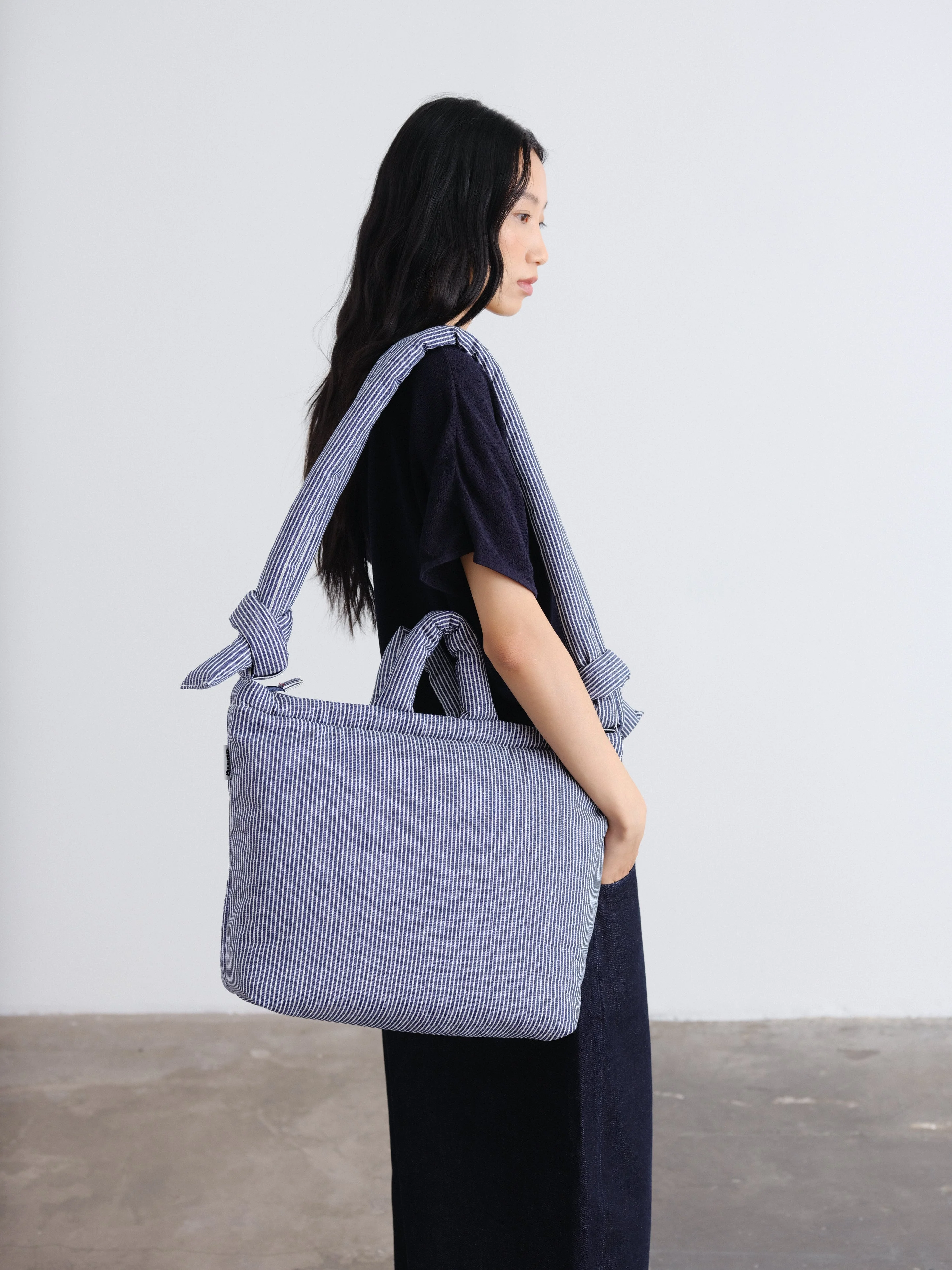 Ona Pro Soft Bag - Image 58