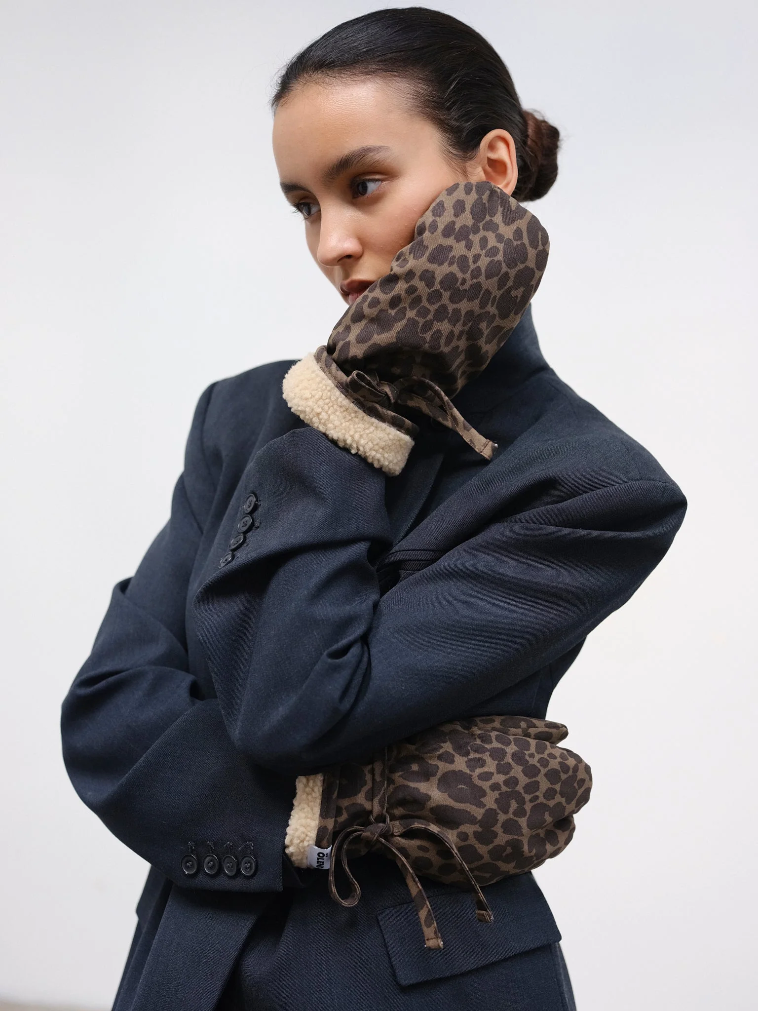 Padded Gloves - Image 2