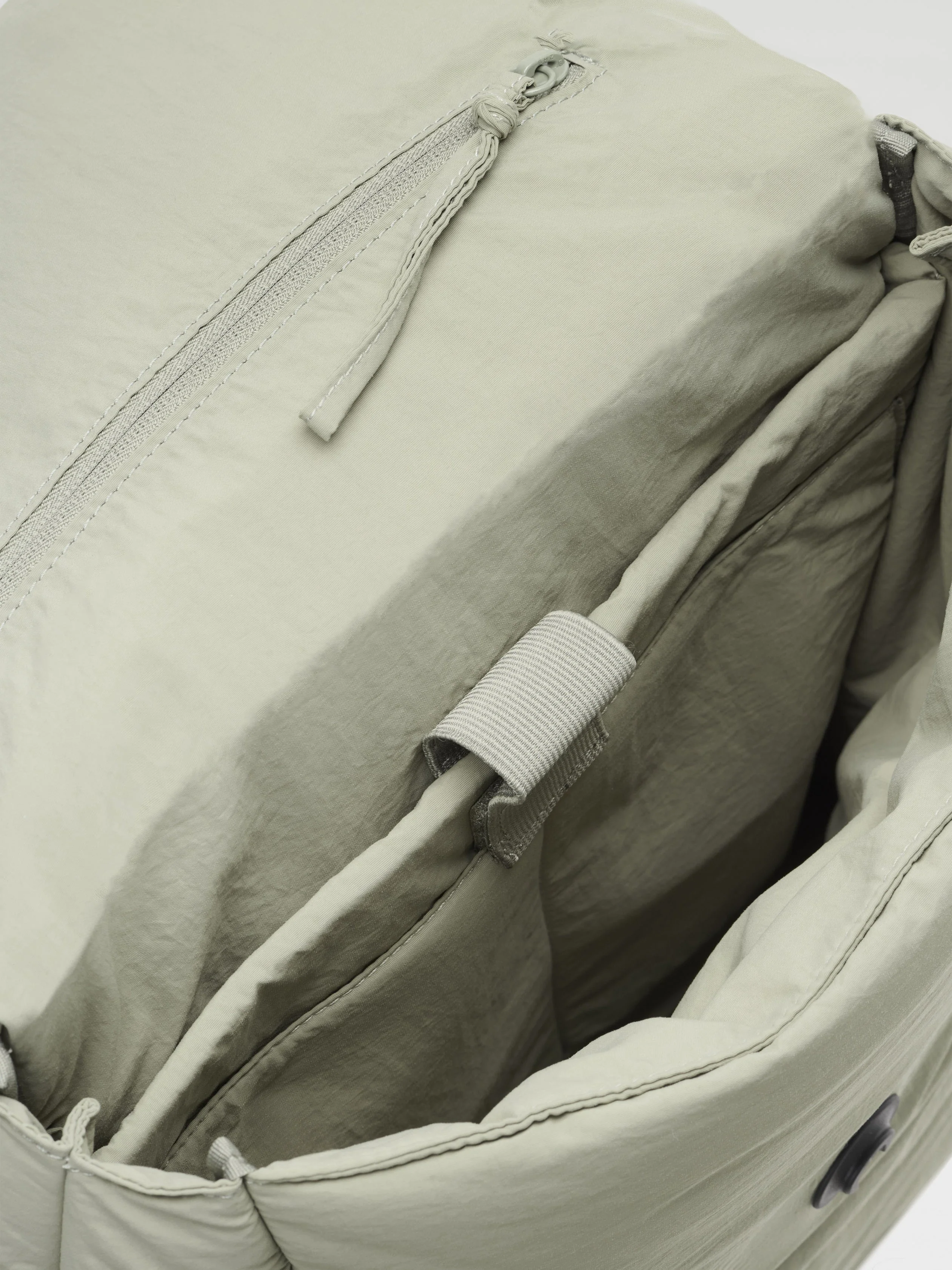 Padded Holden Backpack - Image 9
