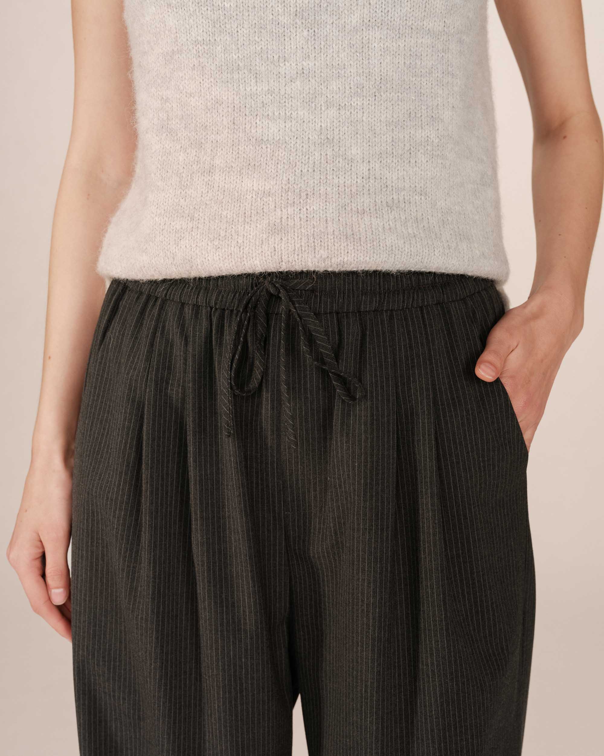 Pantalon A Rayures Anthracite Stay - Image 2