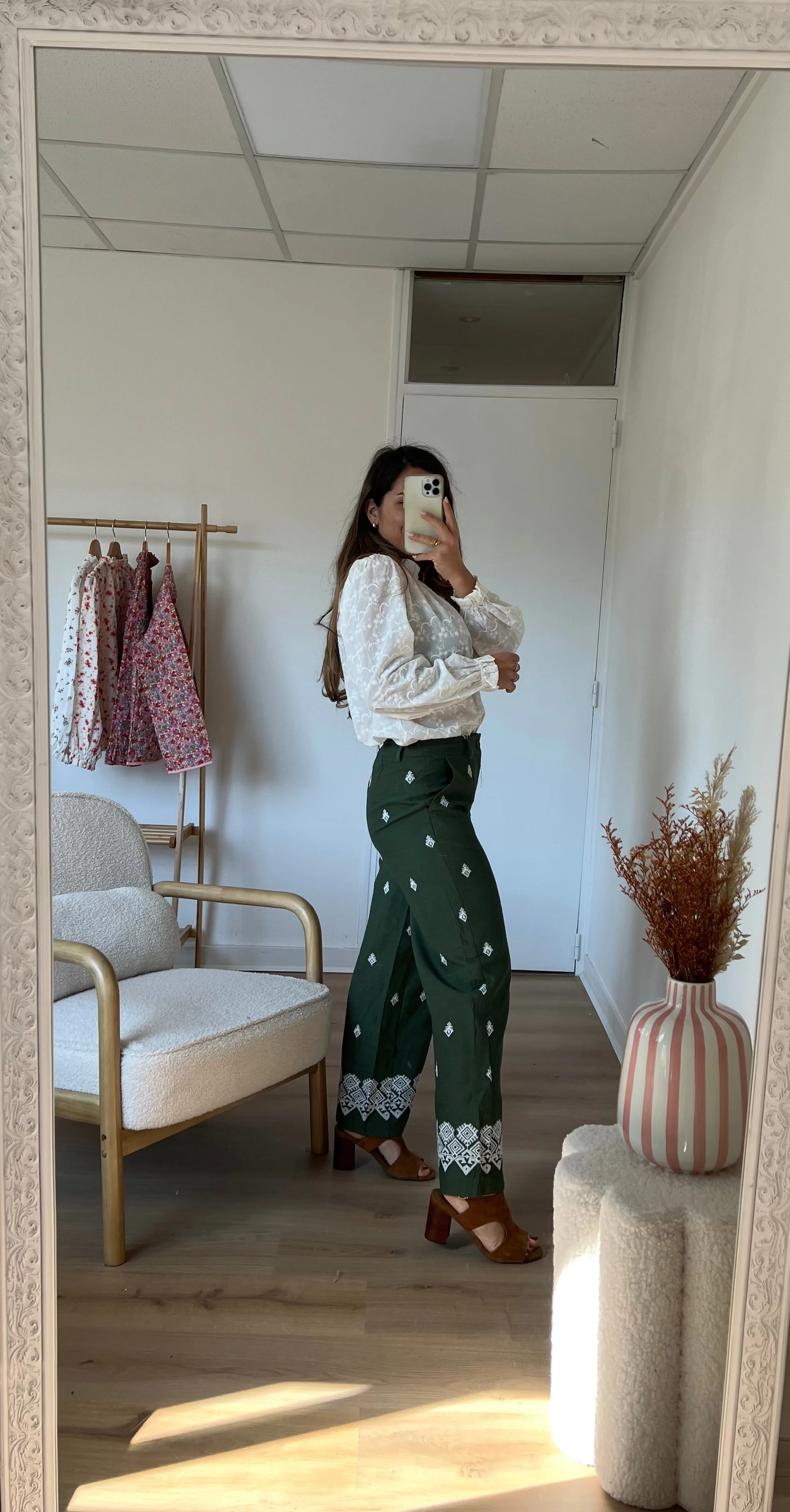 Pantalon Fluide Lola Kaki - Image 15