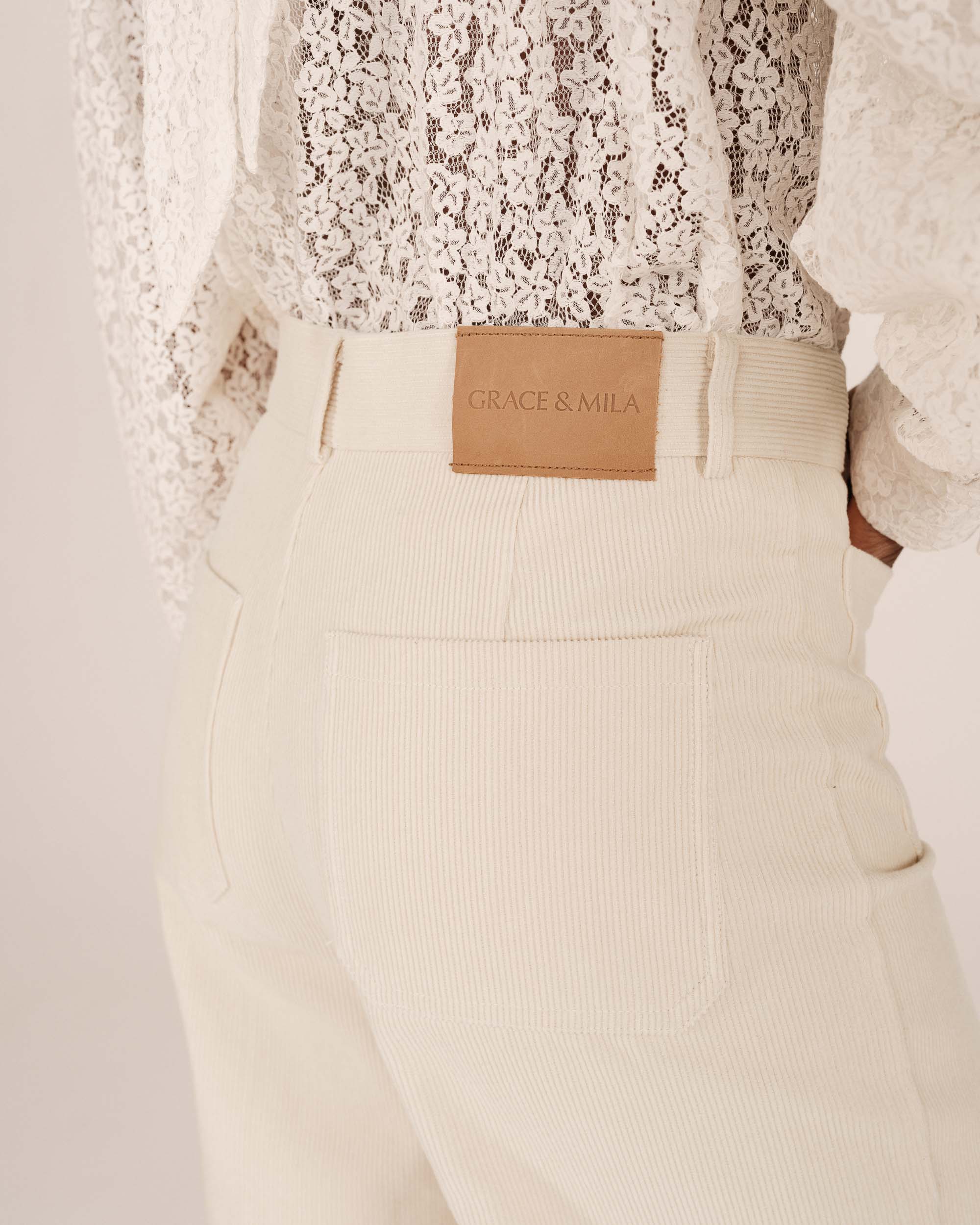 Pantalon Large Ecru Samba - Image 5