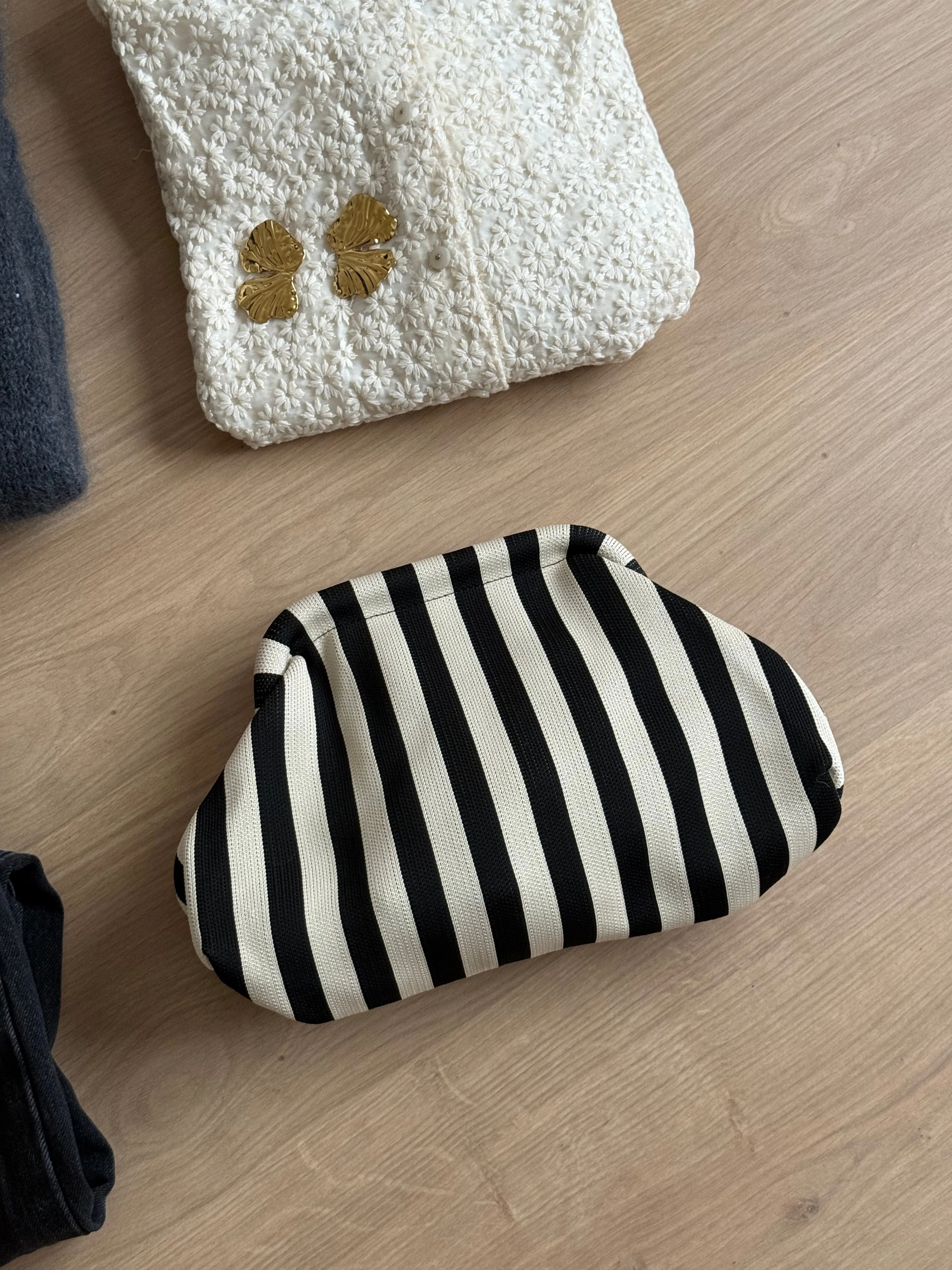 Pochette Rayée Lima Noir Et Blanche - Image 2