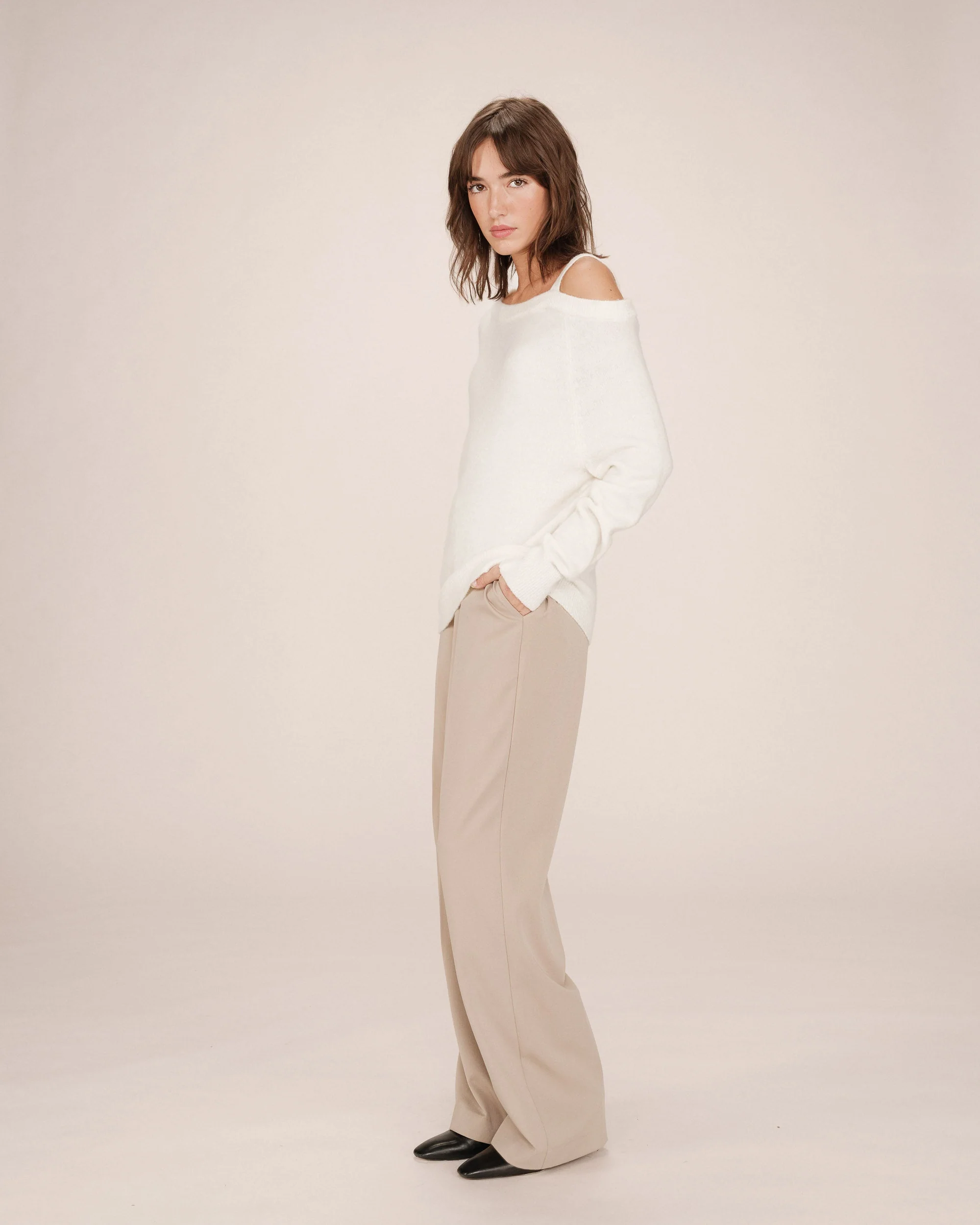 Pull Asymetrique Ivoire Samantha - Image 5