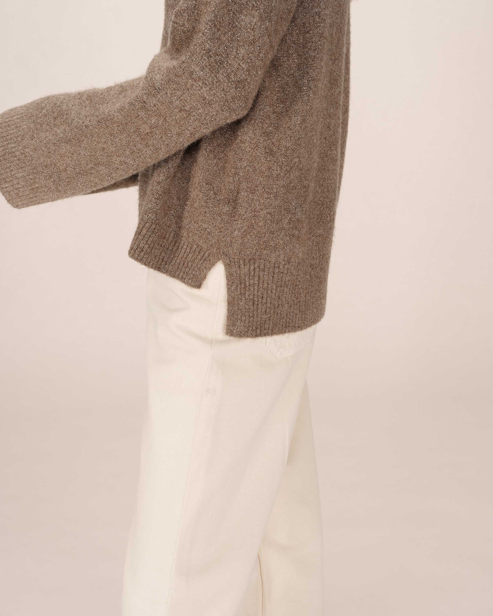 Pull Taupe Salvador - Image 4