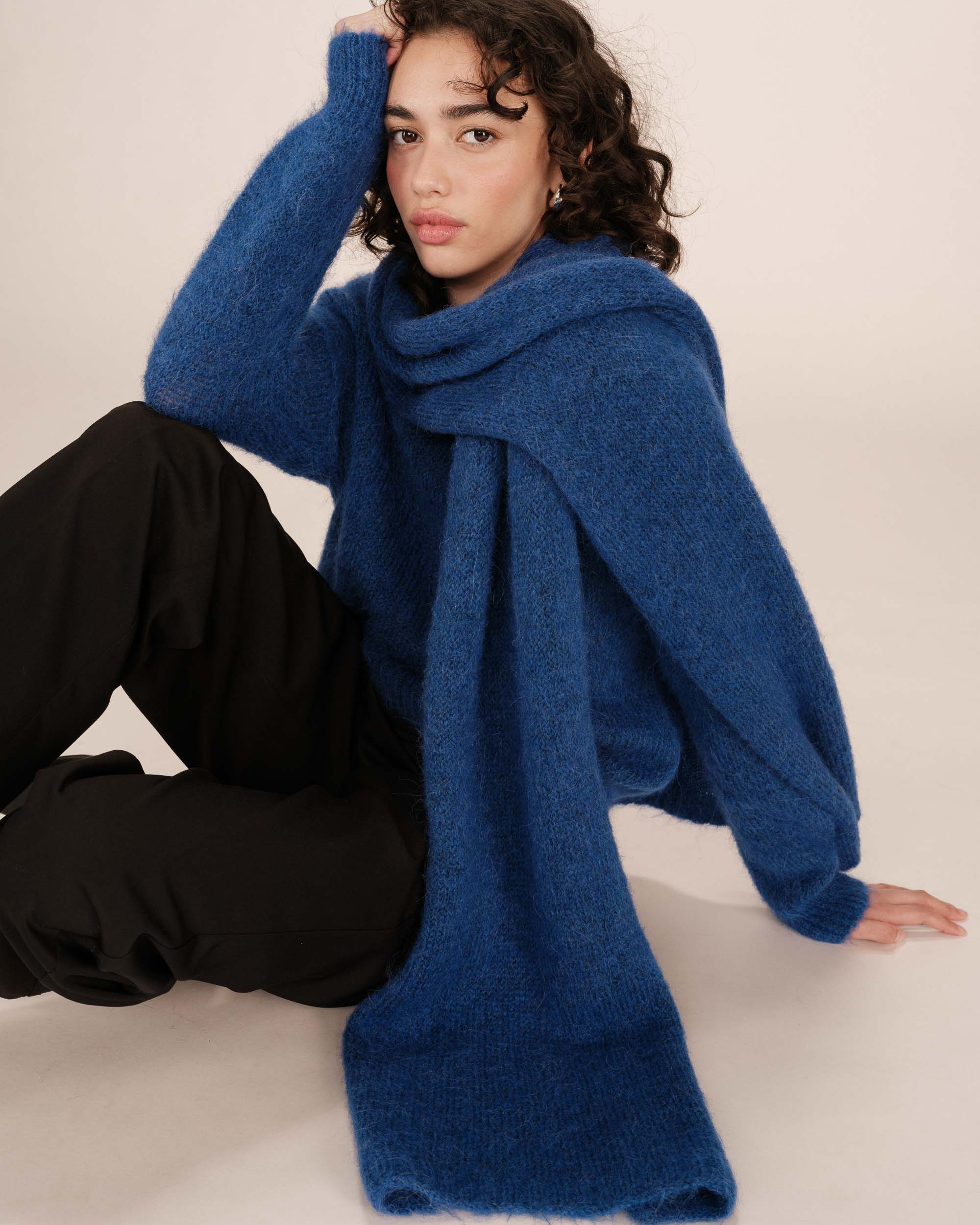 Pull Bleu Cobalt Sabado - Image 3