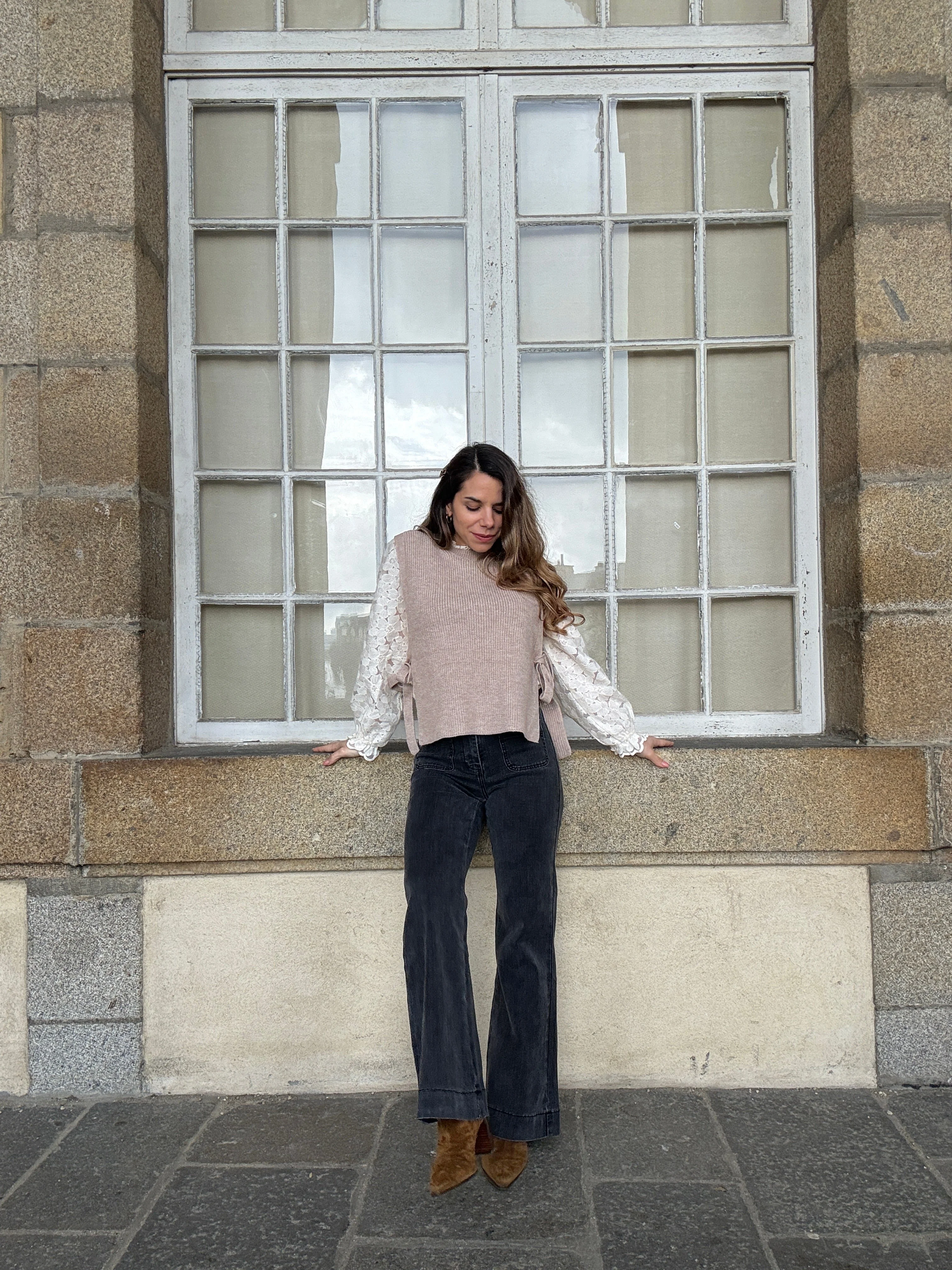 Pull Sans Manches À Noeuds Taupe Valentine - Image 3