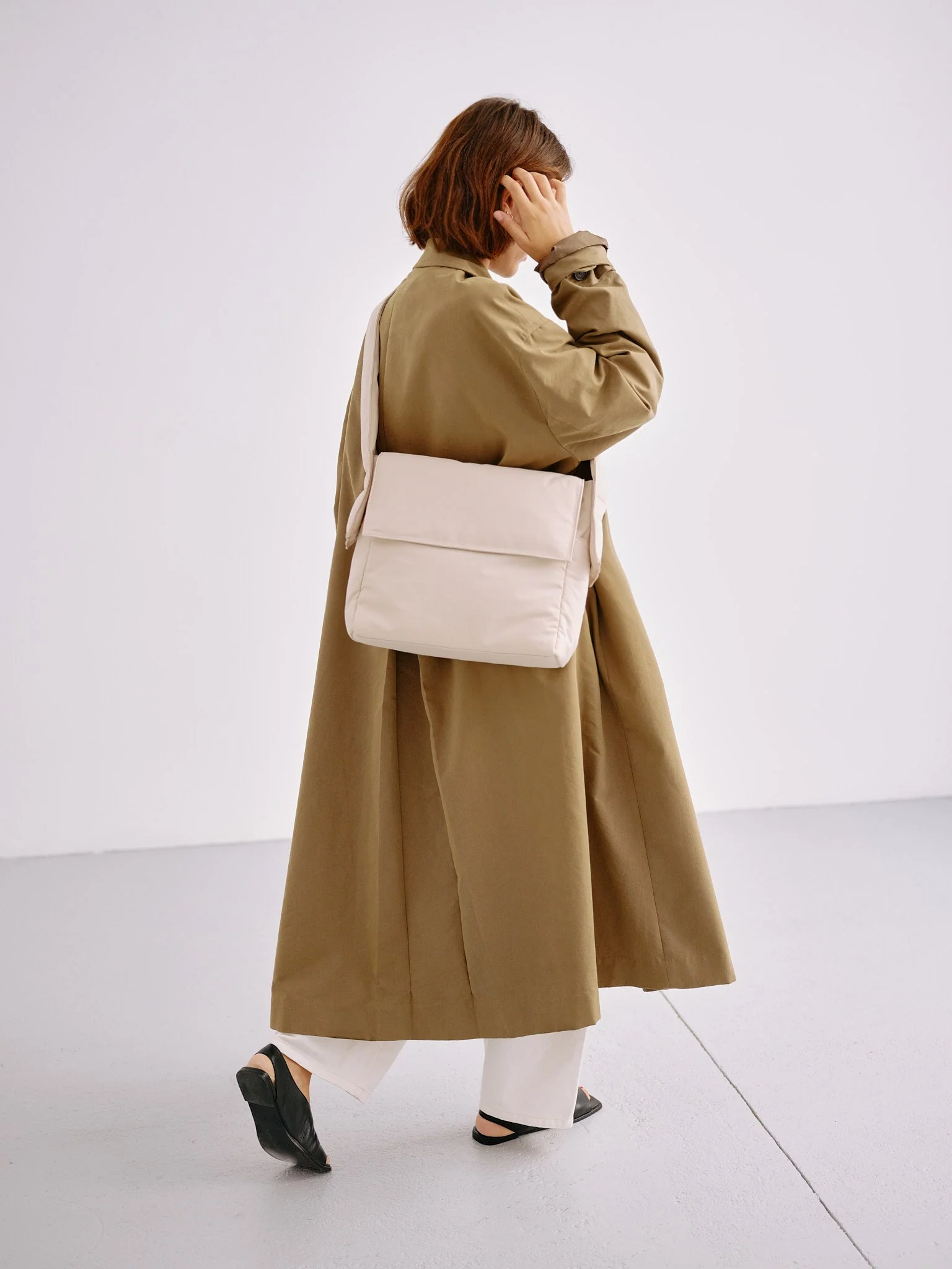 Querida Soft Bag - Image 11