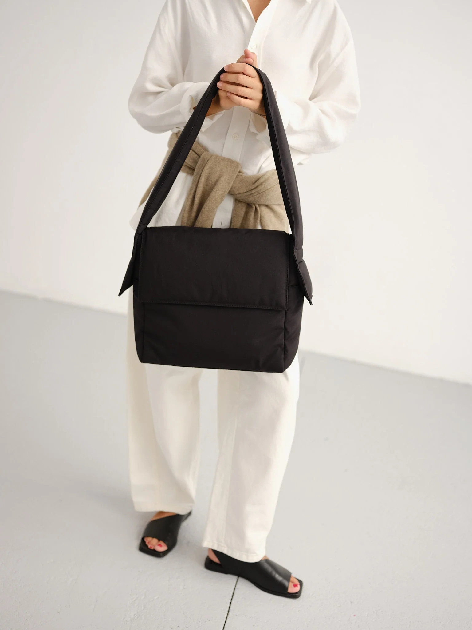 Querida Soft Bag - Image 3