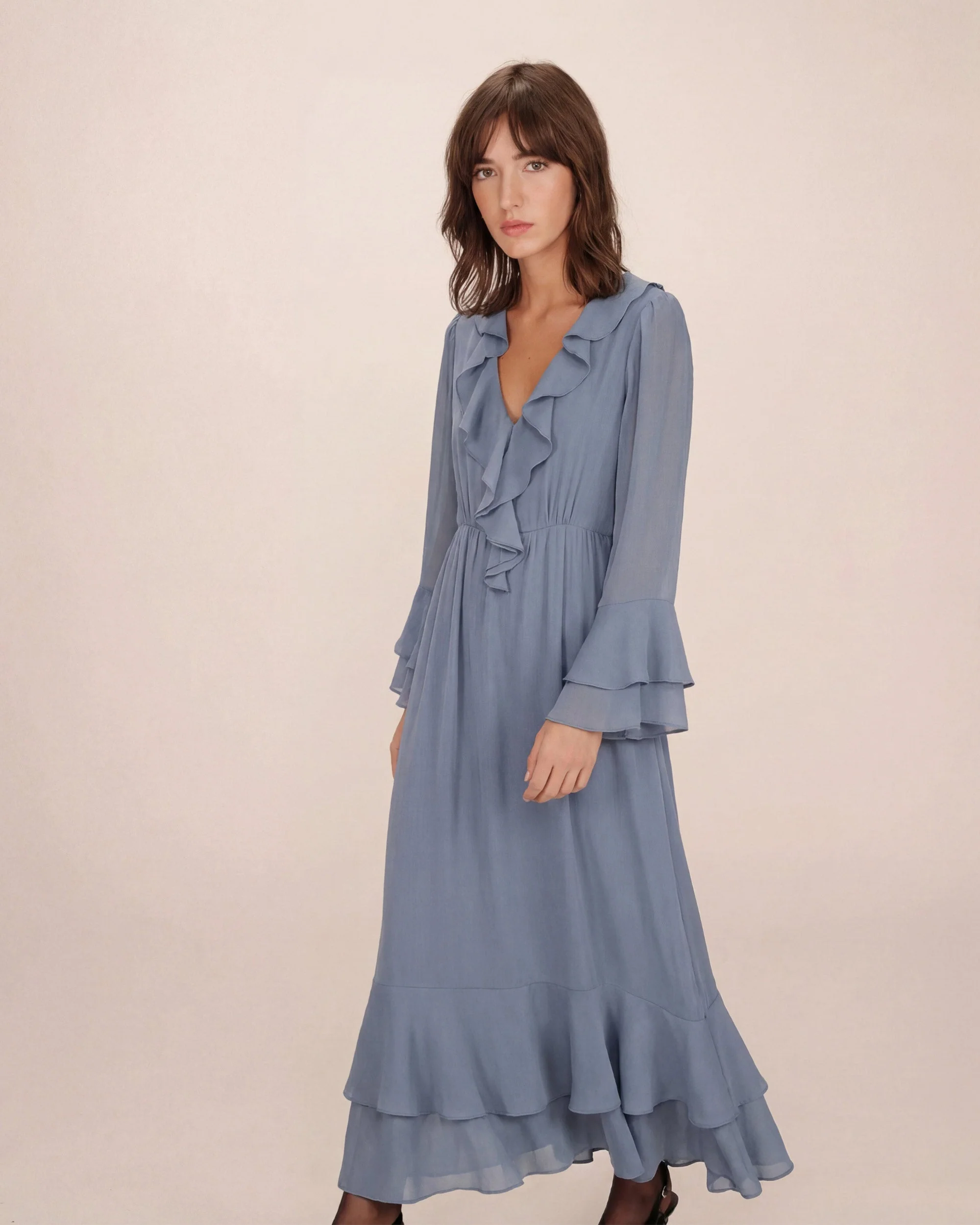 Robe Aérienne Longue À Volants Bleuet Samira - Image 5