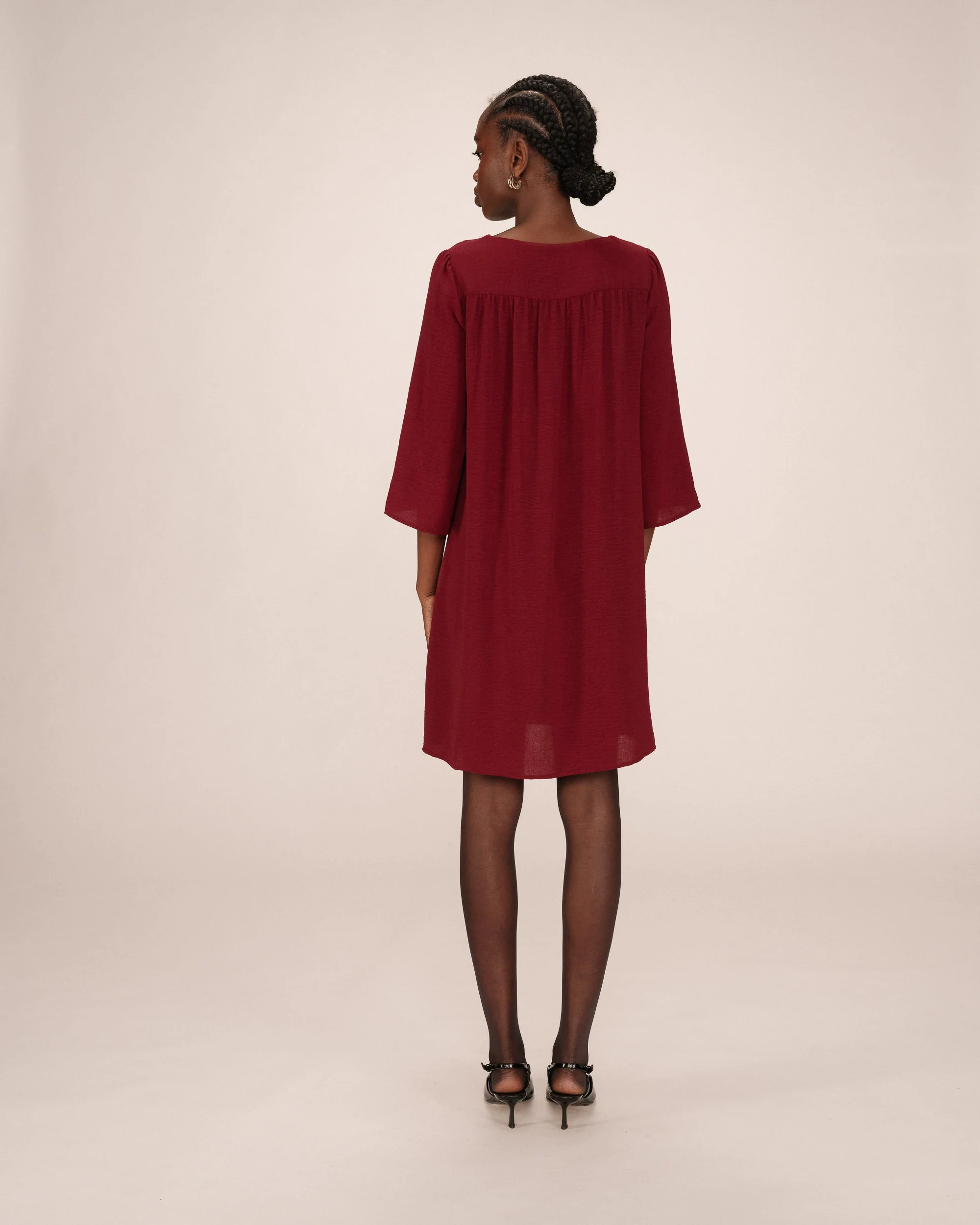 Robe Courte Babydoll Bordeaux Susana - Image 4