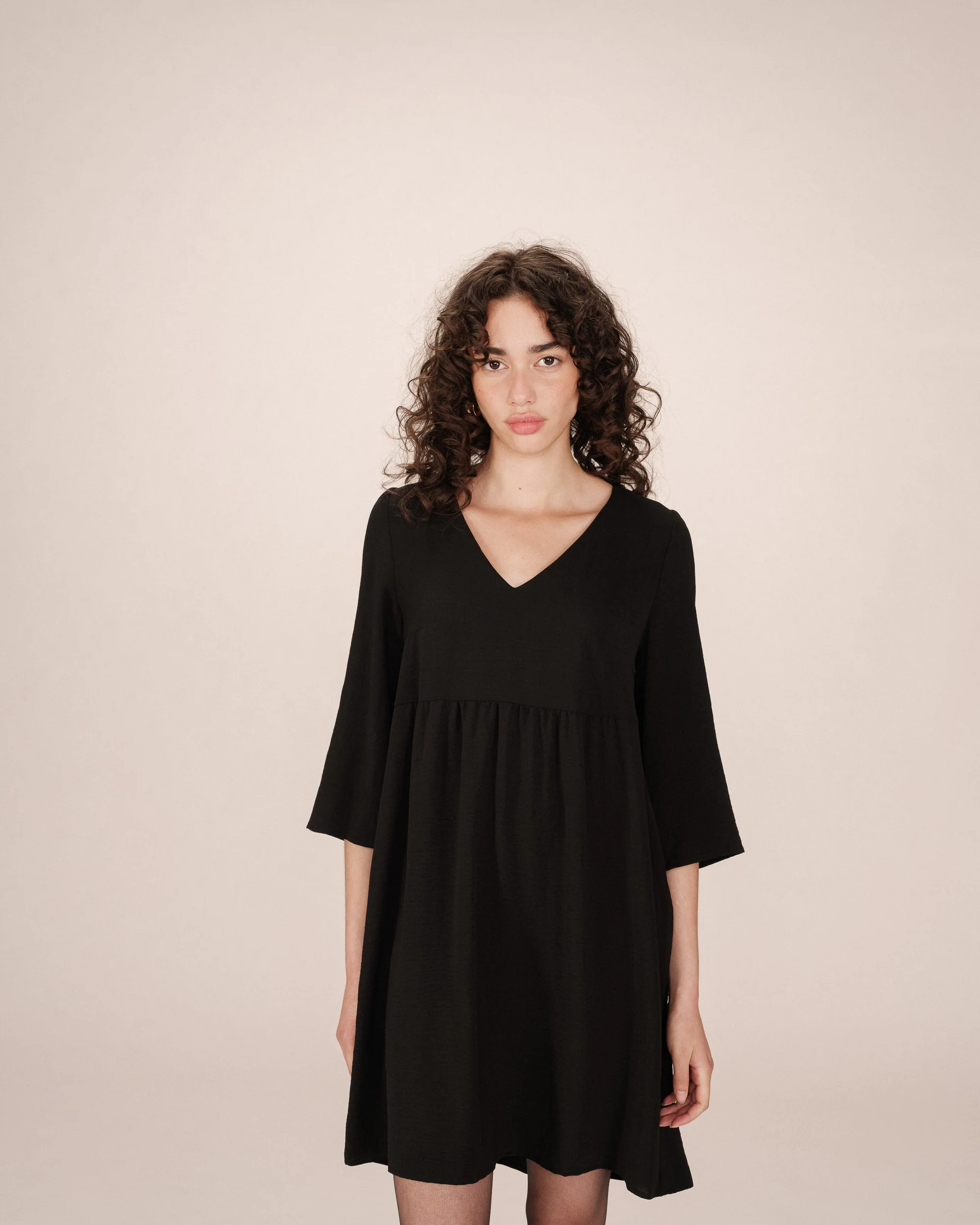 Robe Courte Babydoll Noir Susana - Image 2