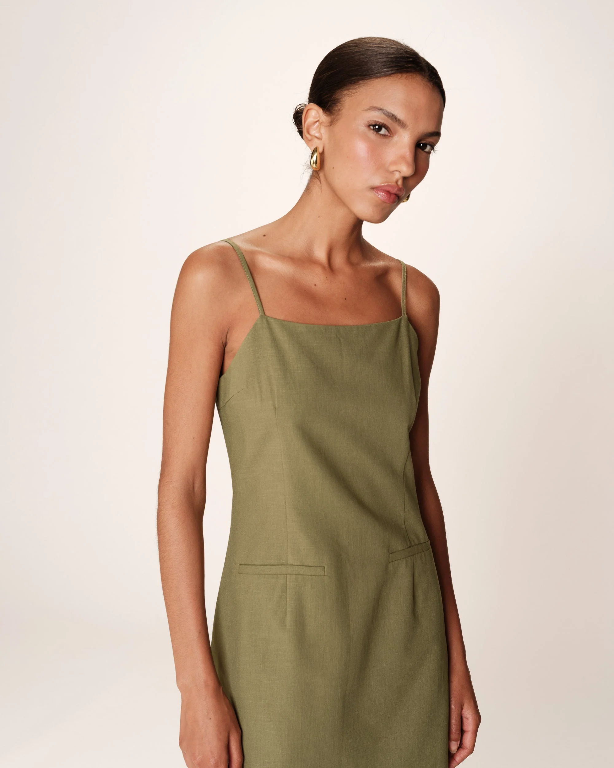 Robe Courte Encolure Carree Vert Rivoli - Image 4