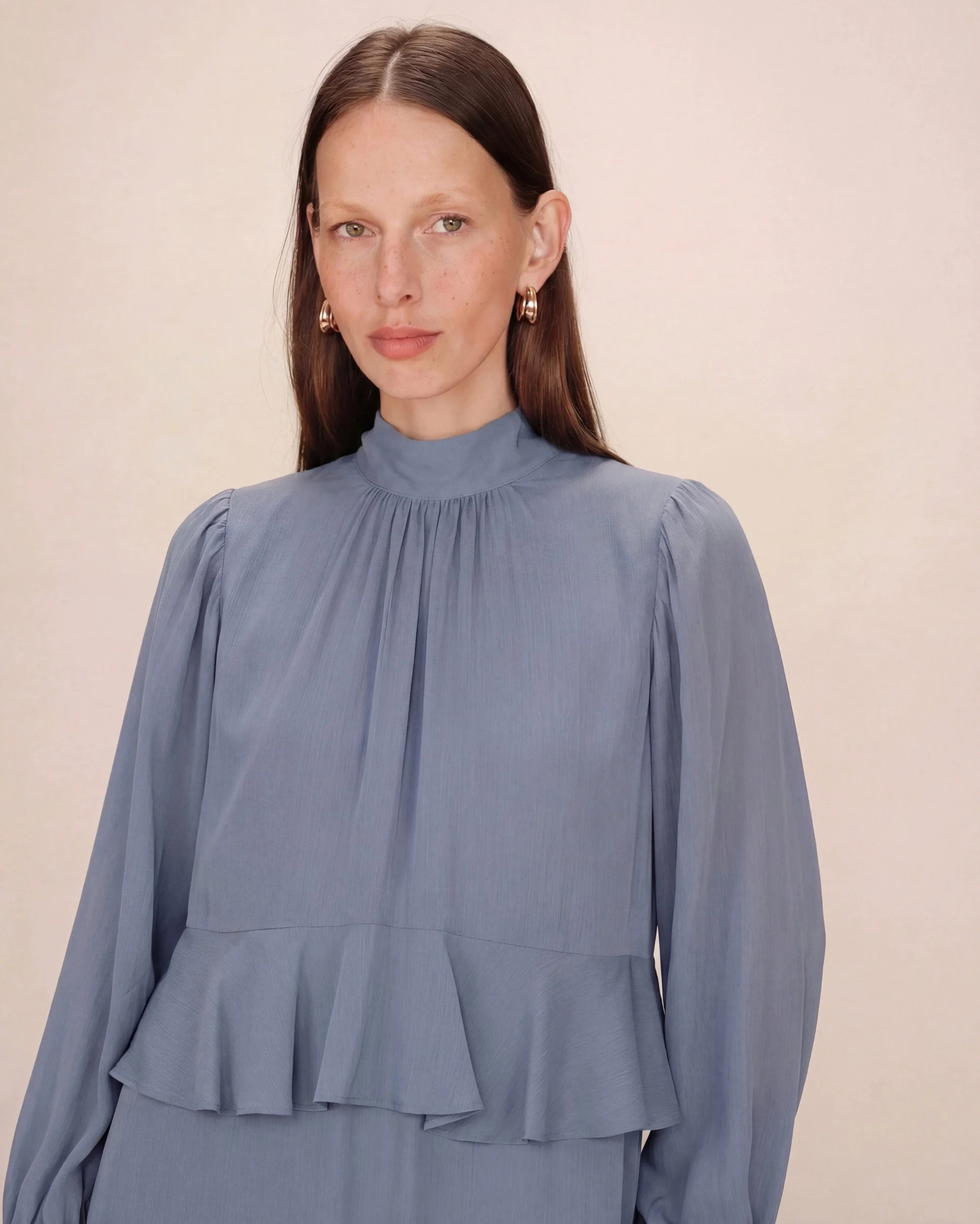 Robe Courte Fluide À Volant Bleuet Sahelle - Image 2