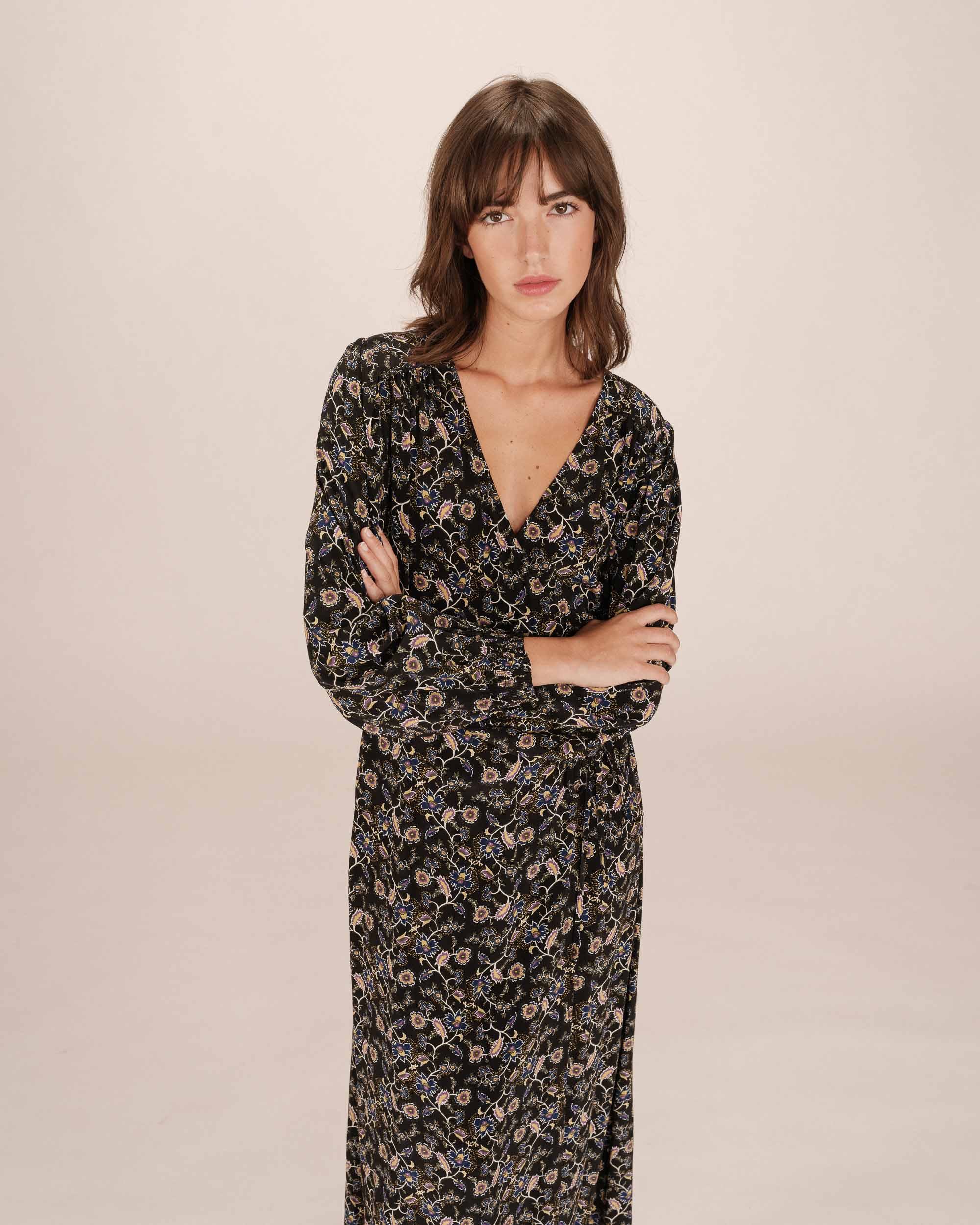 Robe Longue A Fleurs Noir Superbe - Image 2