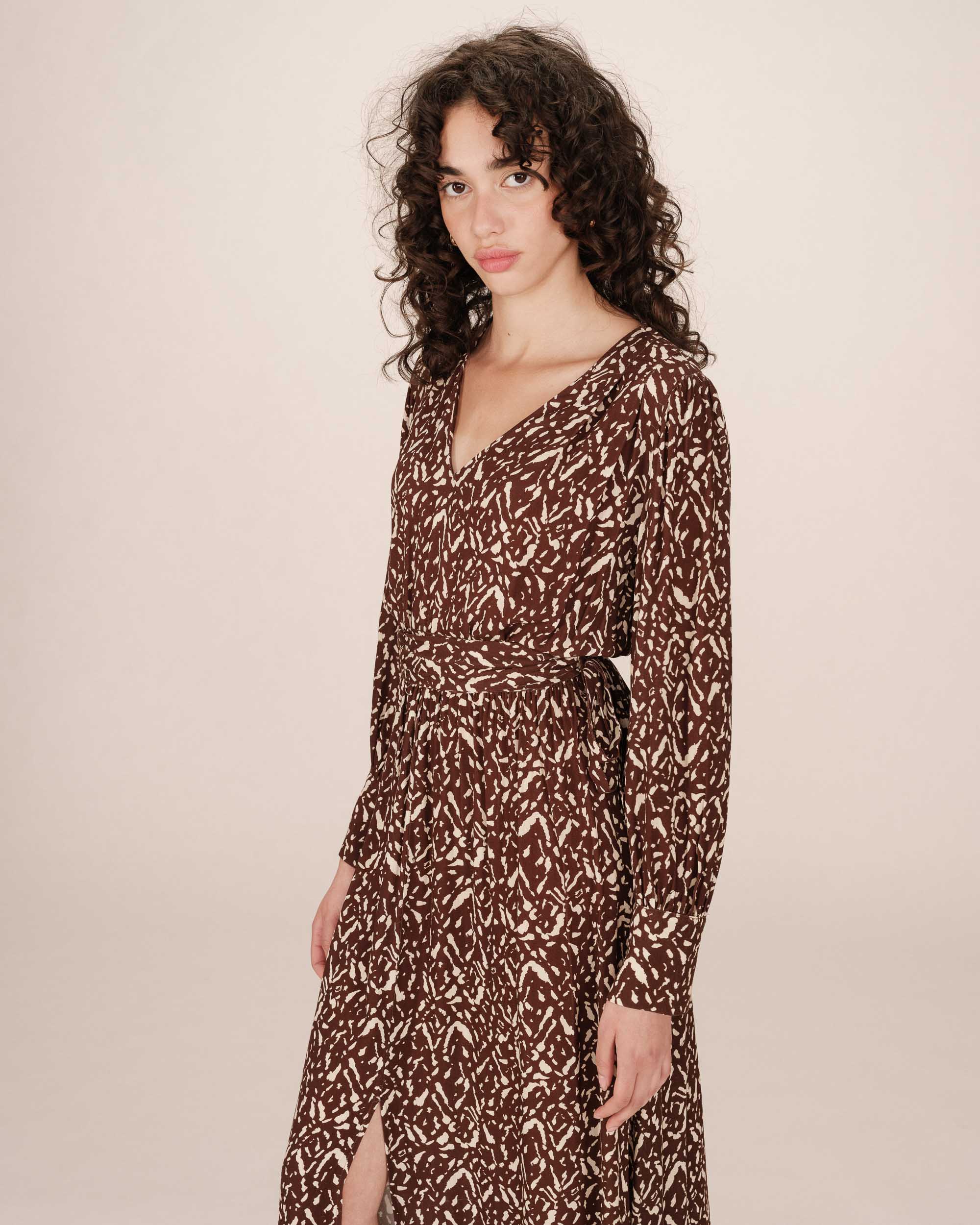 Robe Longue Abstraite Chocolat Soisson - Image 2