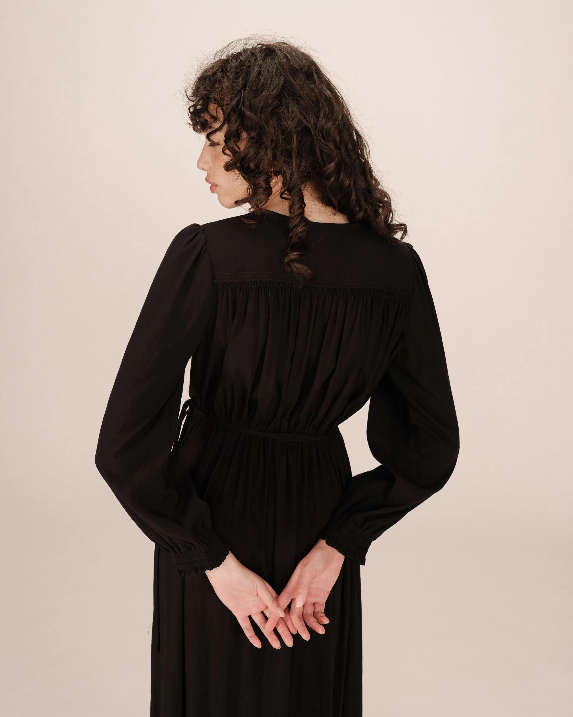 Robe Longue Noir Seychelles - Image 4