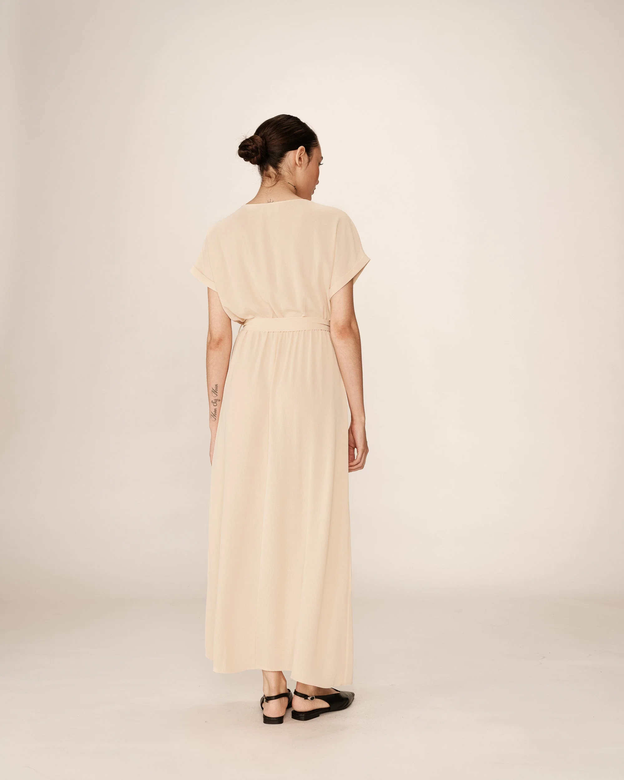 Robe Longue Papillon - Beige - Image 5