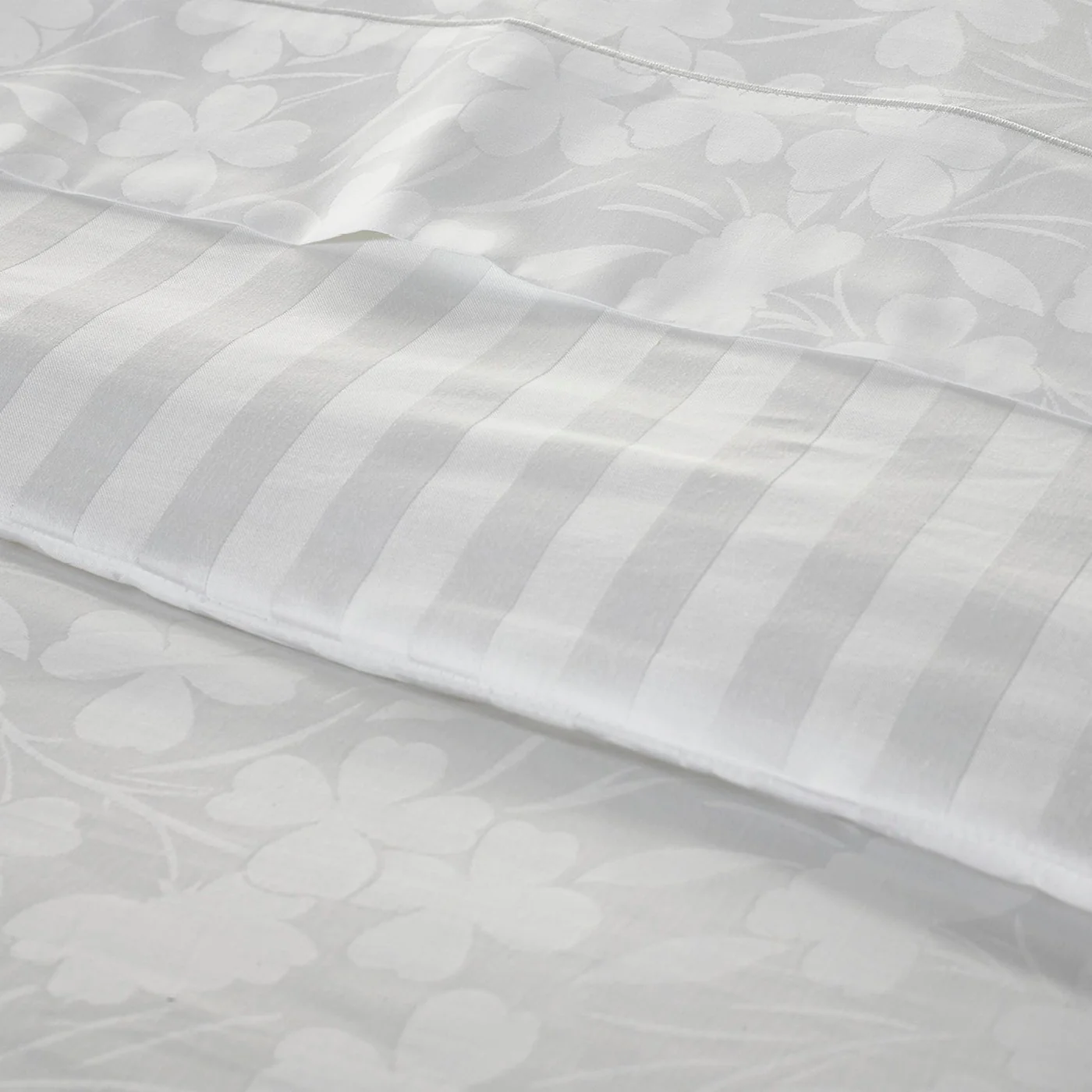 Housse De Couette + Taies D'Oreiller Bébé Satin De Coton Tissé Jacquard - Blanc - Petit Chêne - Image 4