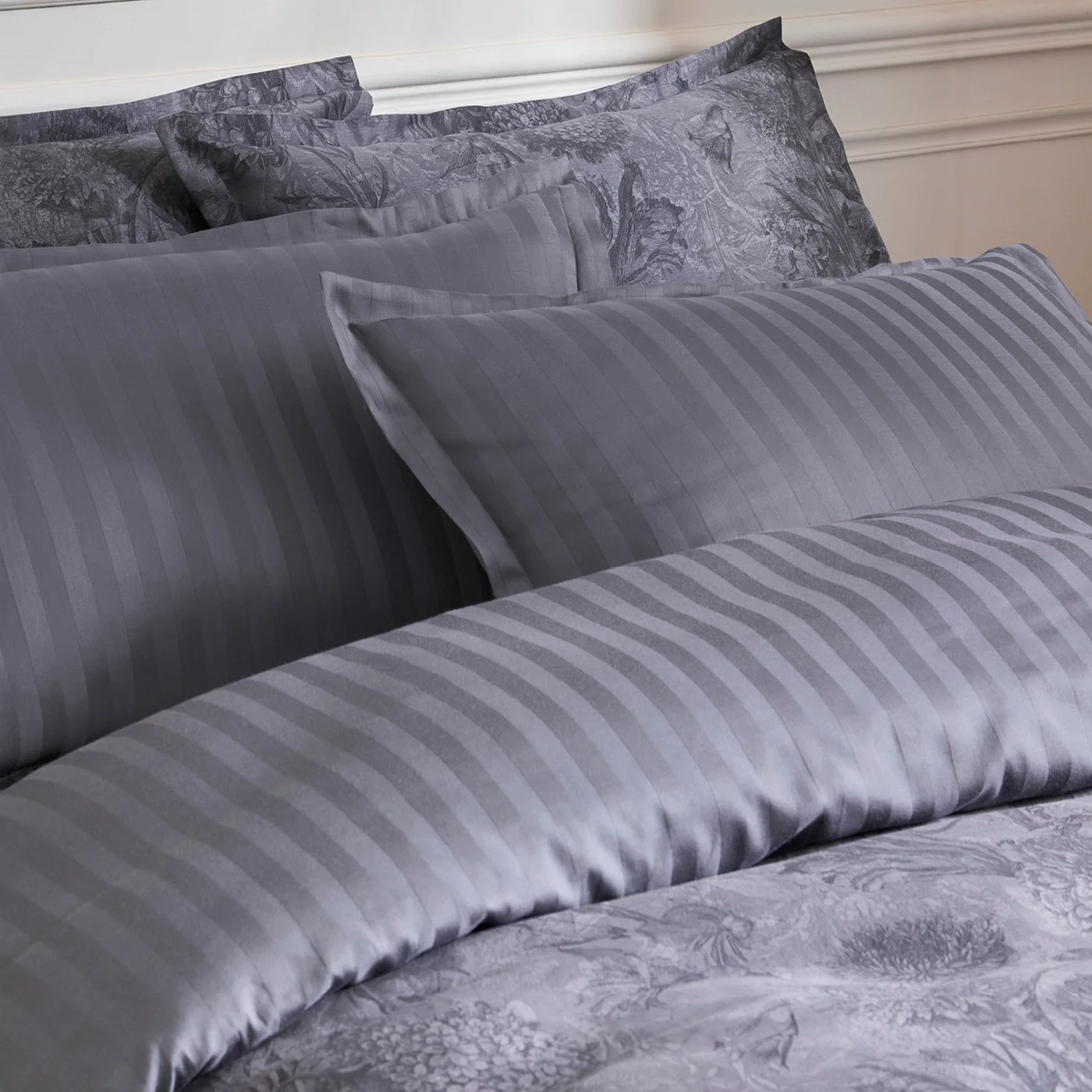Housse De Couette + Taies D'Oreiller Satin De Coton - Gris Foncé - Toile Fleurie - Image 4