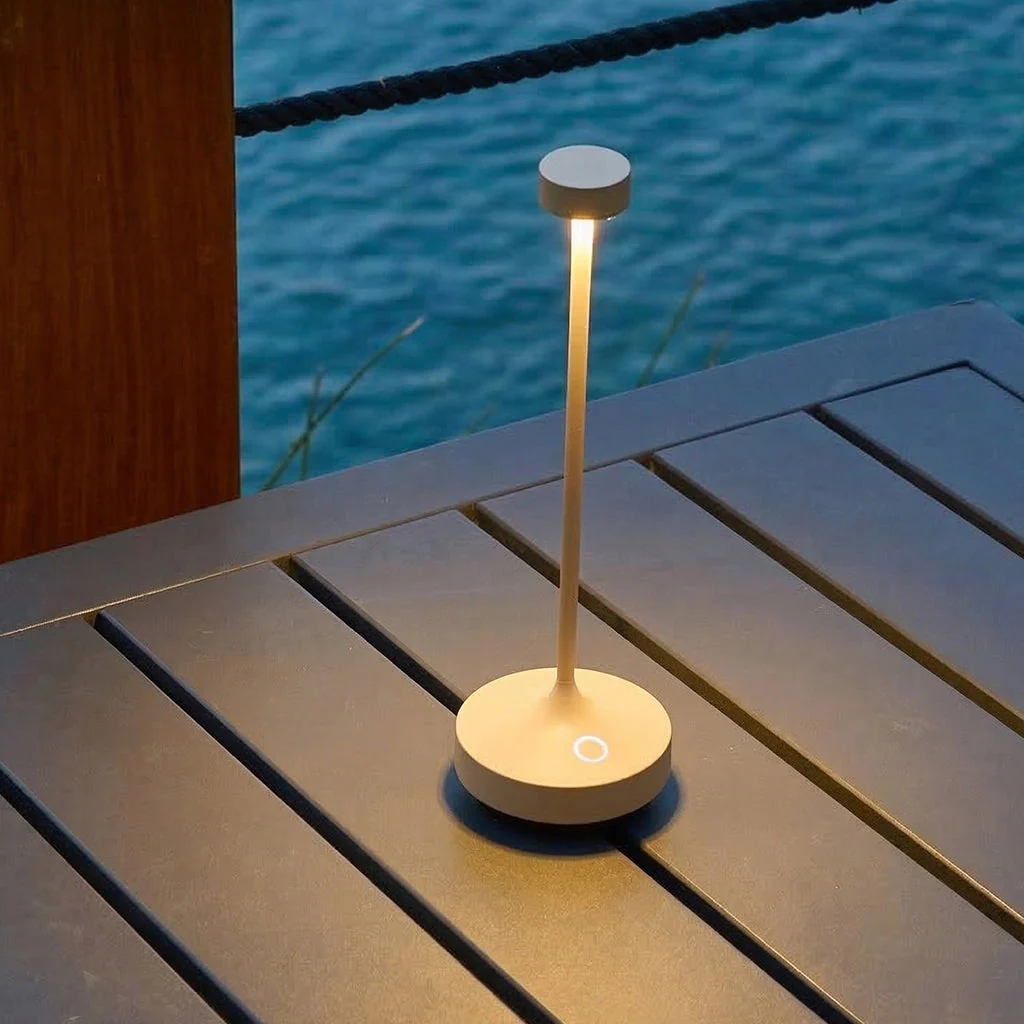 Lampe De Table Sans Fil - Ruby Cream