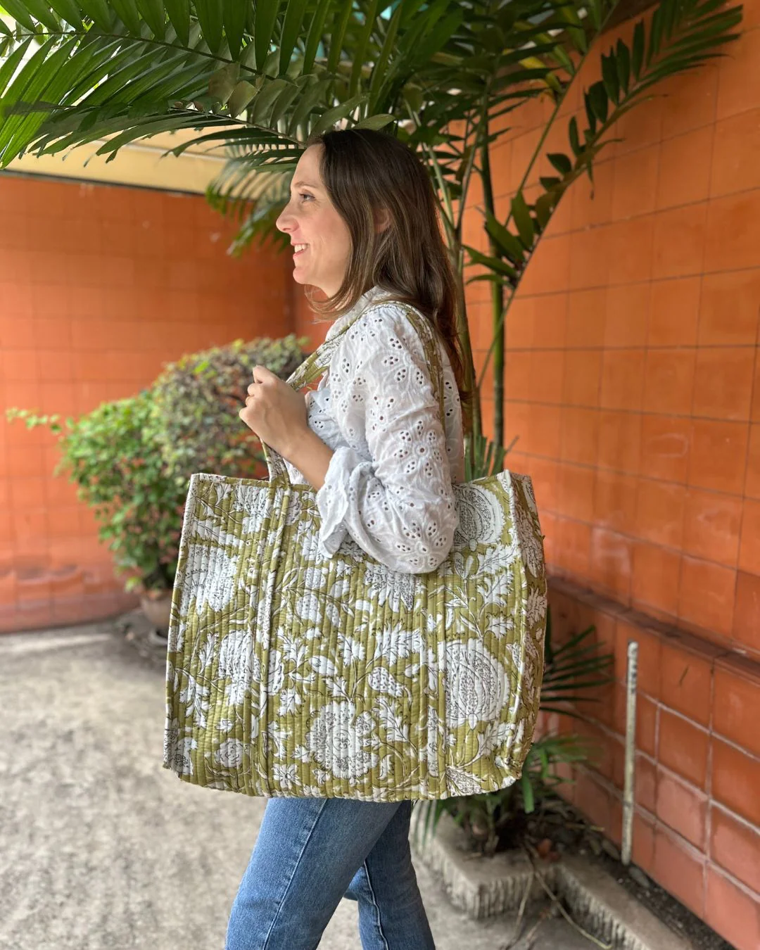 Sac Cabas Réversible Deepa - Light Kaki Floral - Image 2
