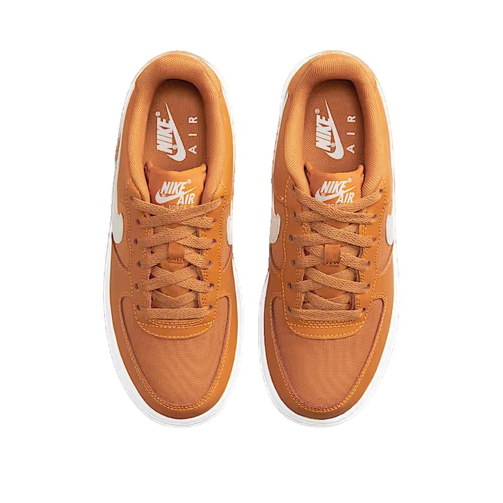 Baskets Air Force 1 LV8 2 - Marron - Image 2