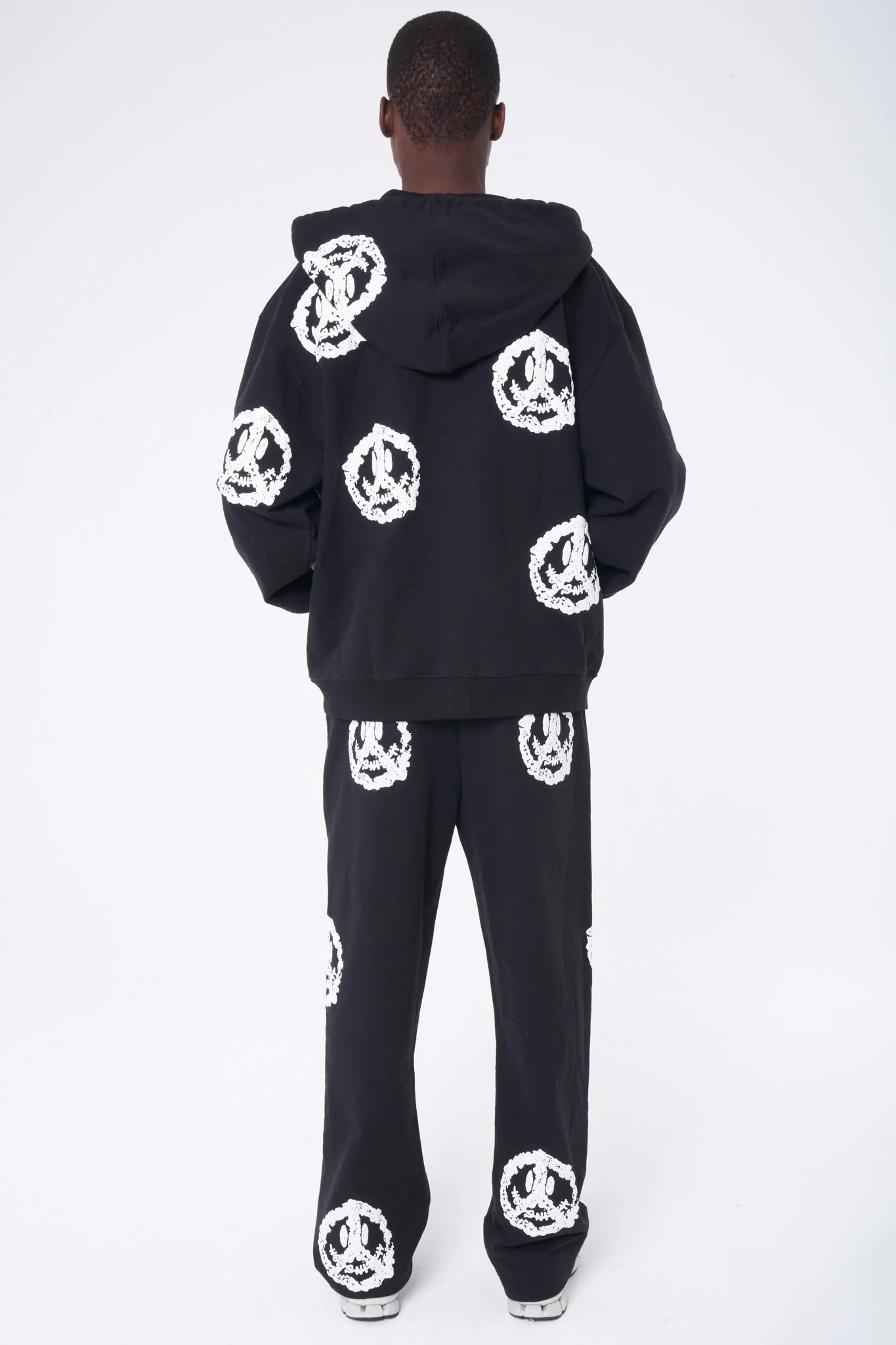 Sweat South - Black - Image 8