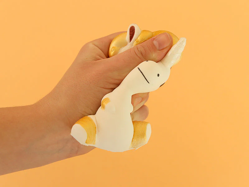Squishy Licorne Blanche Et Dorée - Image 3