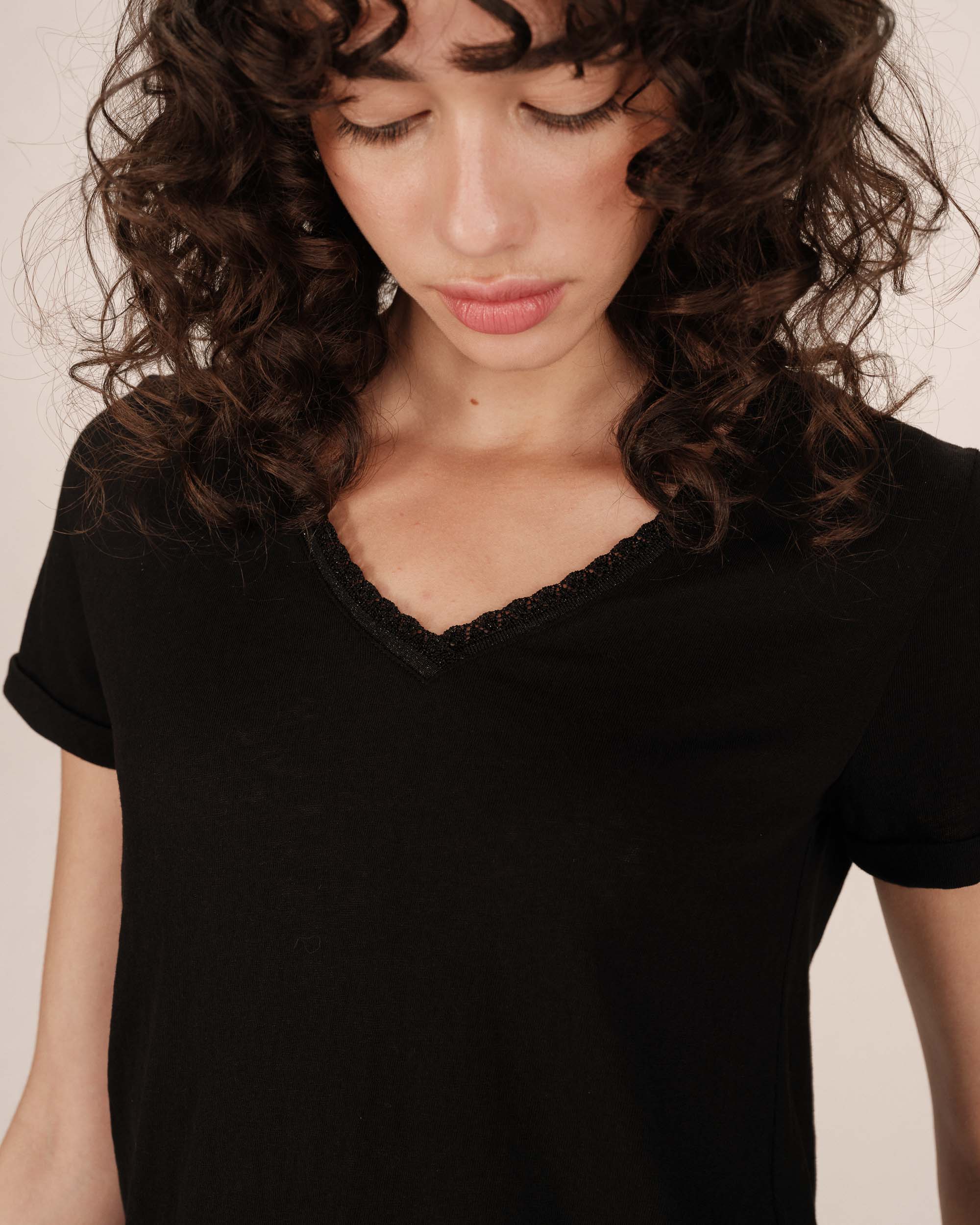 T-Shirt Col V Noir Space - Image 2