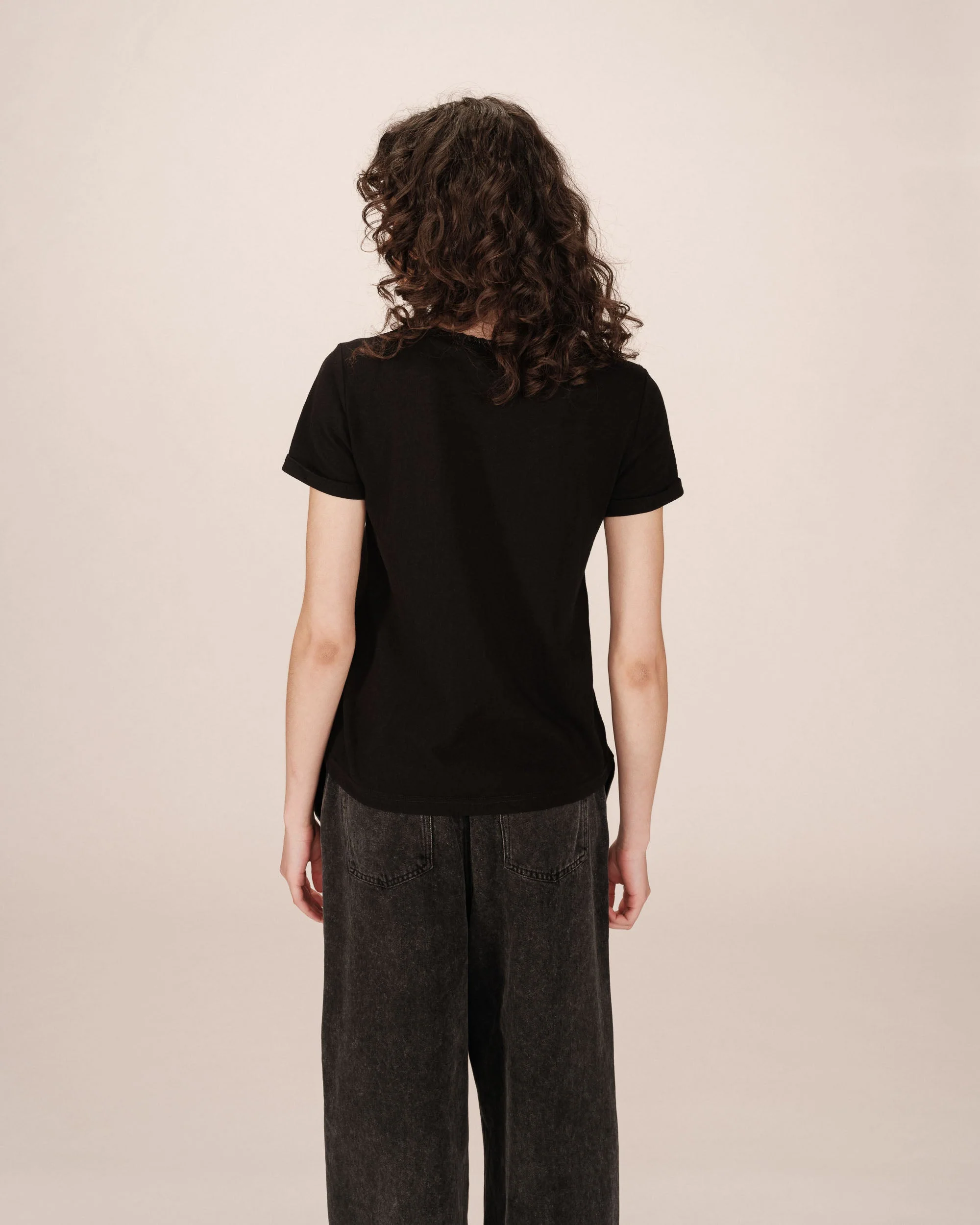 T-Shirt Col V Noir Space - Image 5