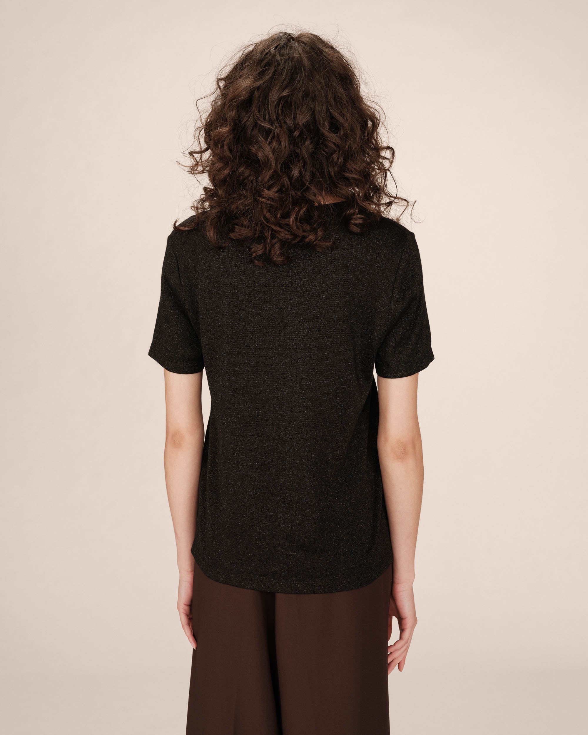 T-Shirt Col V Noir Stardust - Image 4