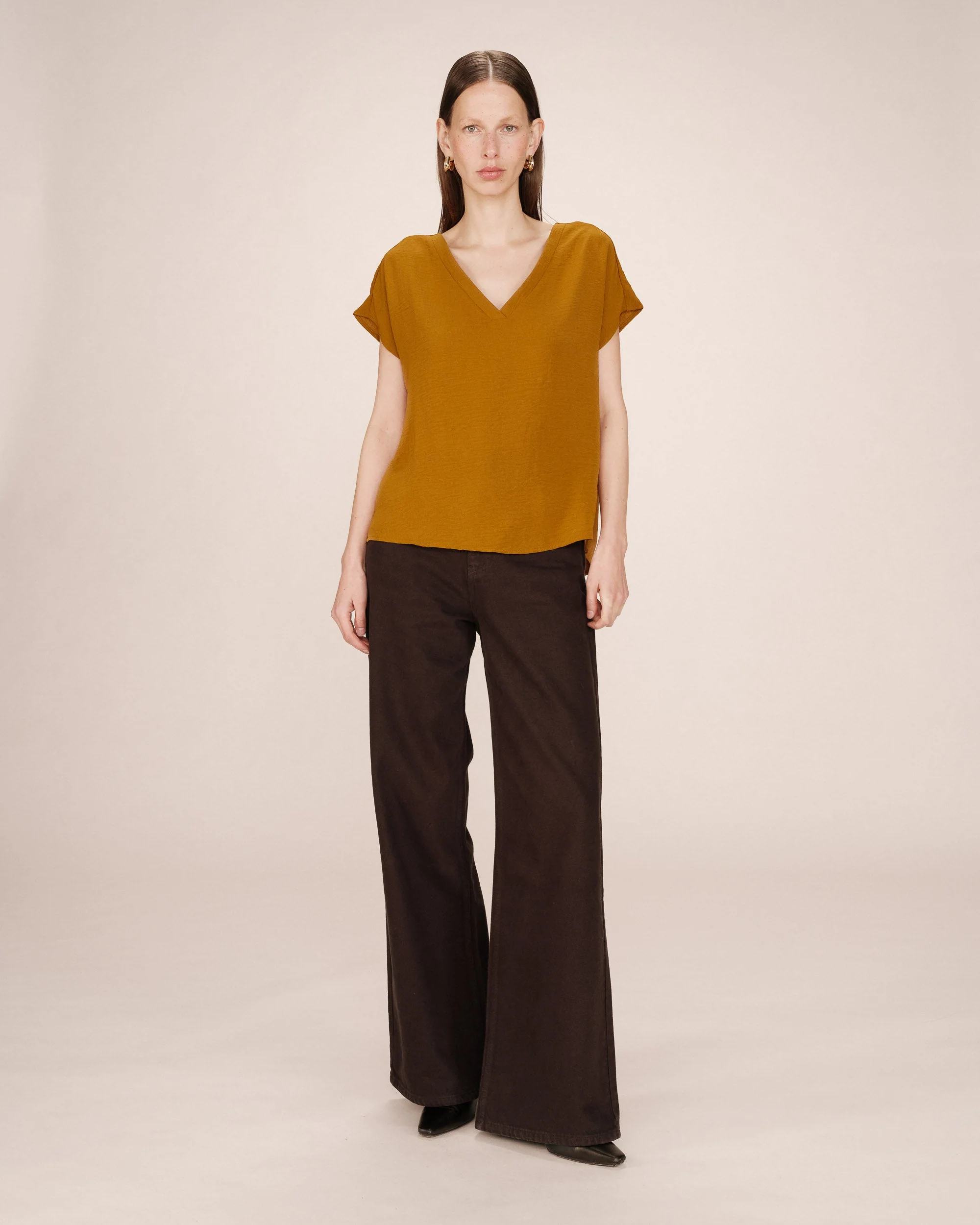 Top Fluide Encolure V Ocre Season - Image 3