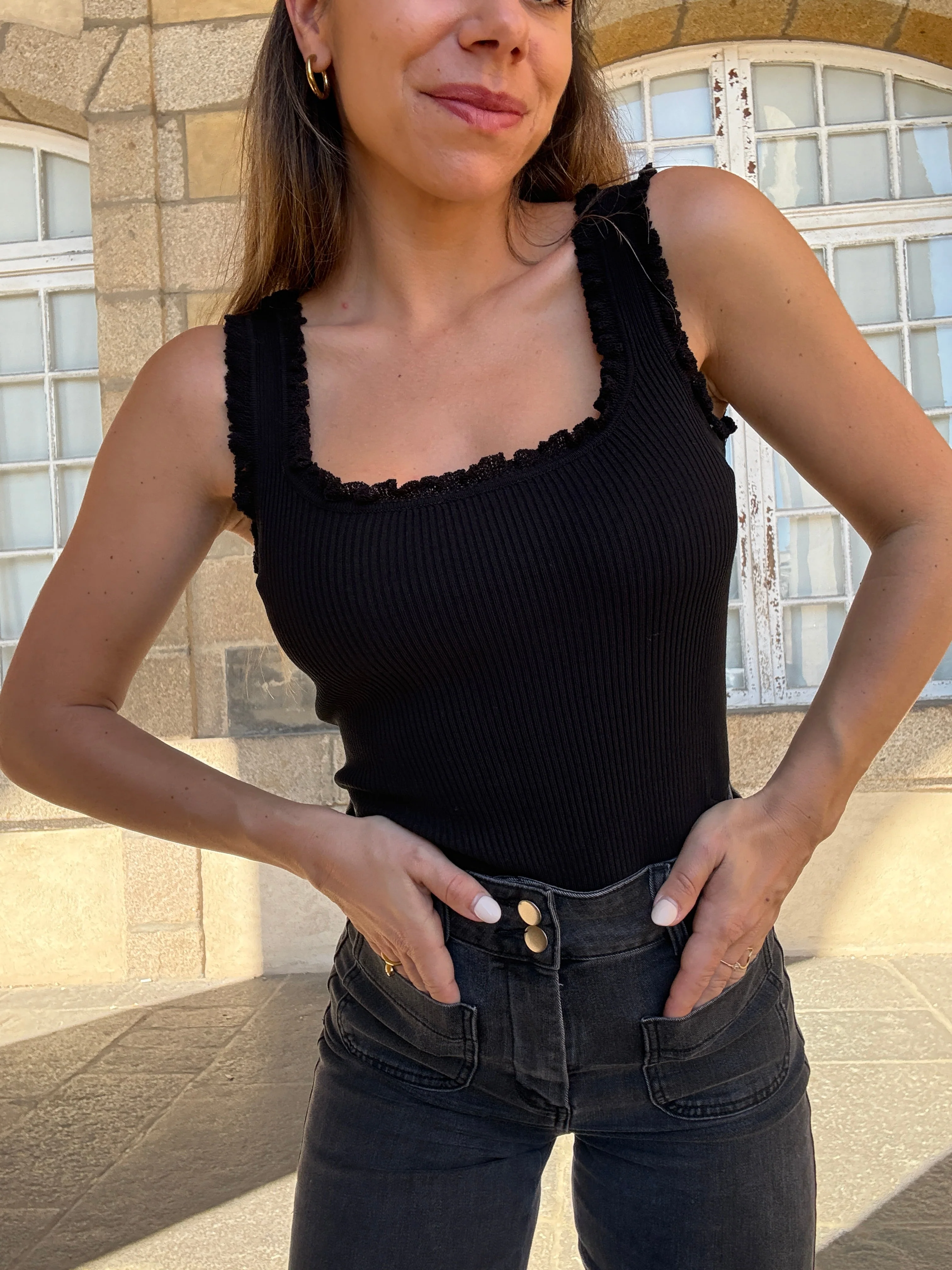 Top Nora Noir - Image 3